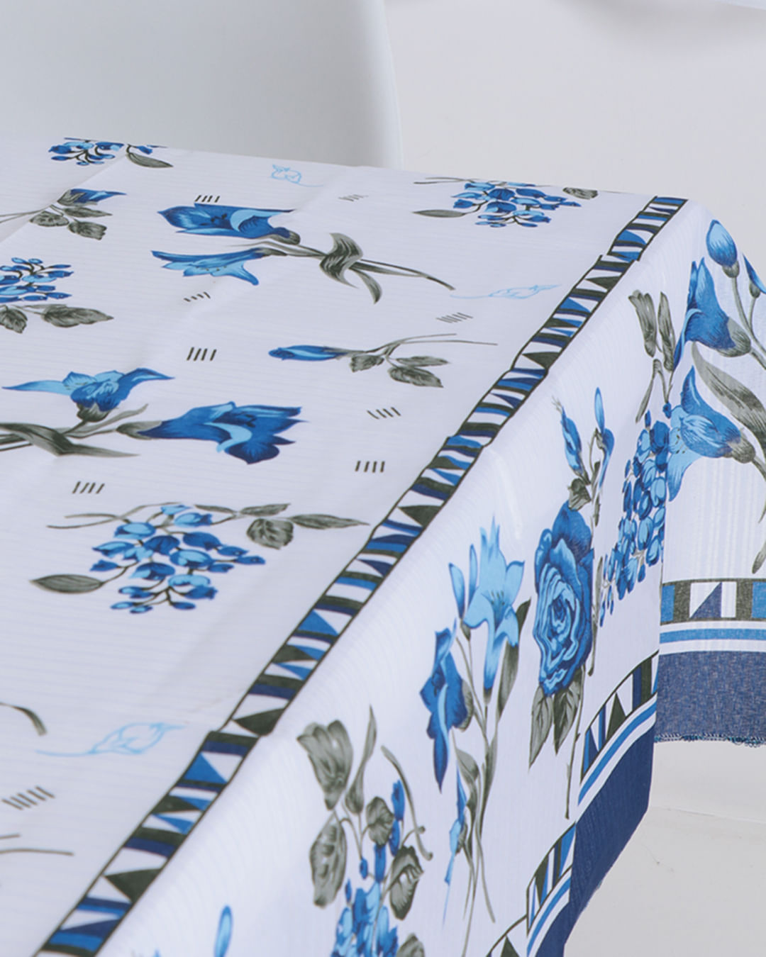 Toalha-Mesa-Pa-Quadrada-135x135---Branco-Floral