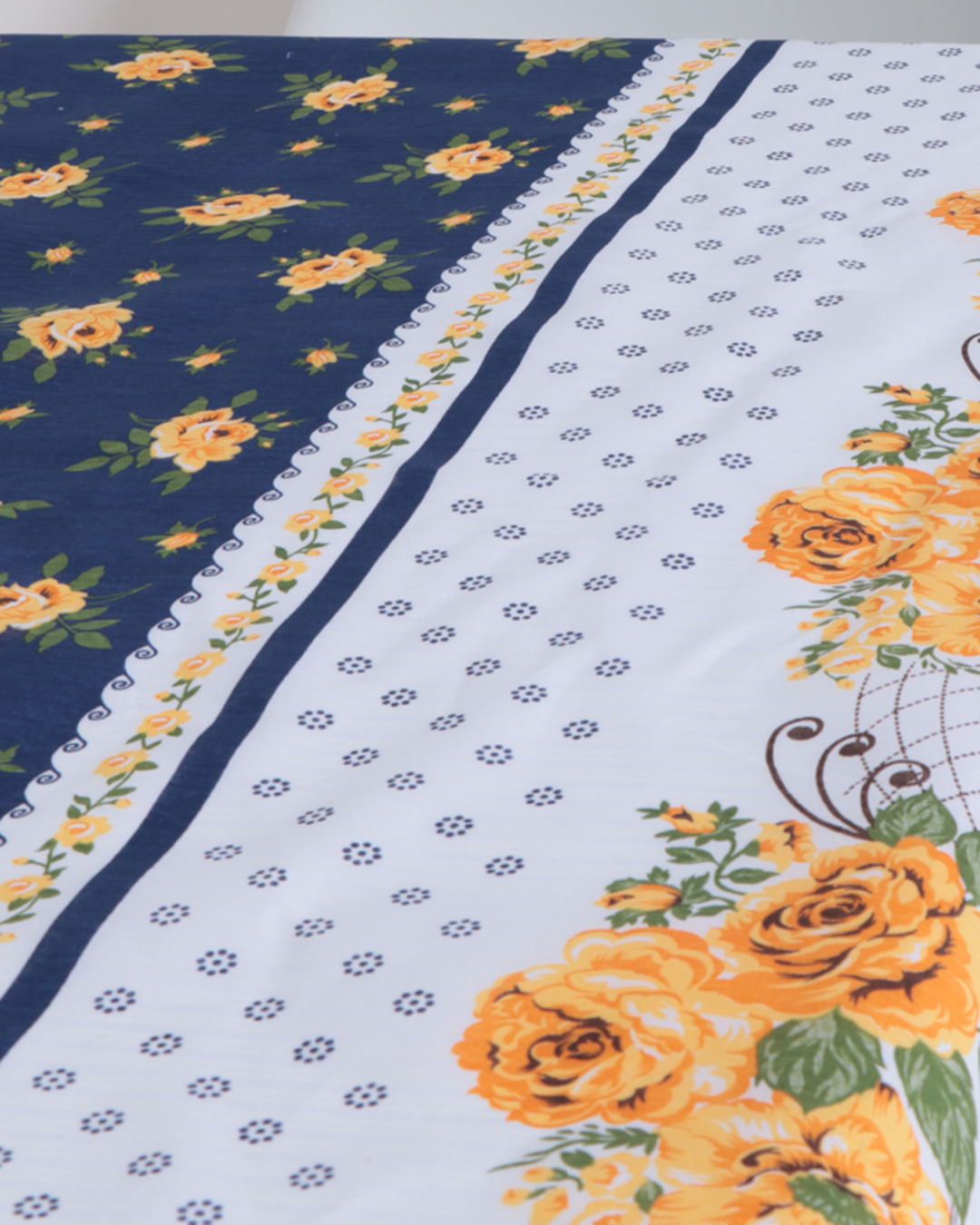 Toalha-Mesa-Pa-Quadrada-135x135---Branco-Outros