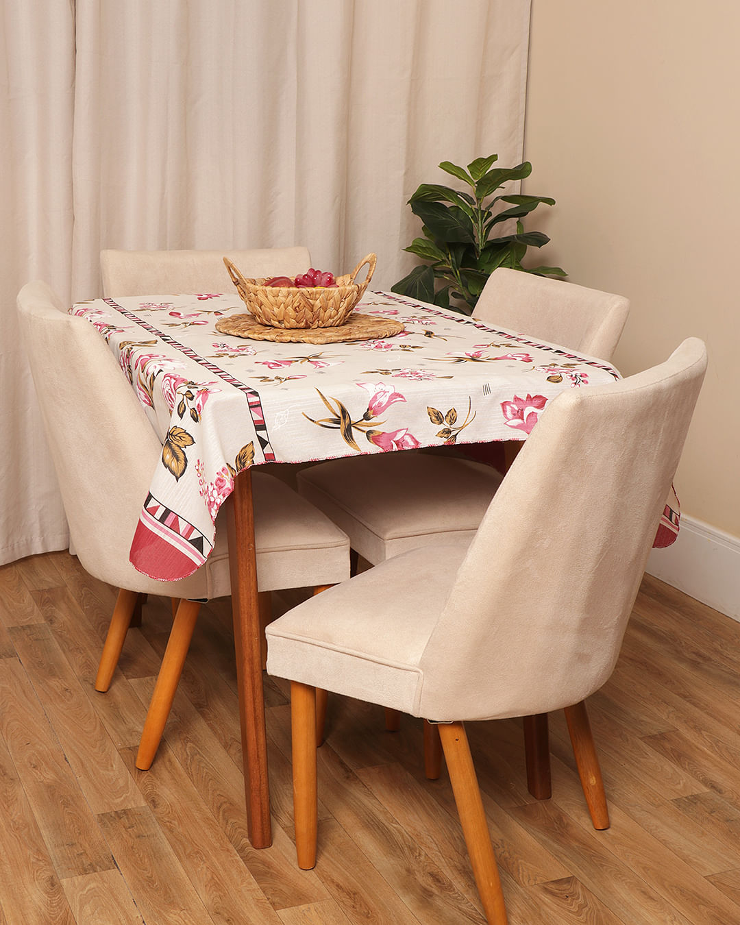 Toalha-Mesa-Pa-Quadrada-135x135---Bege-Floral