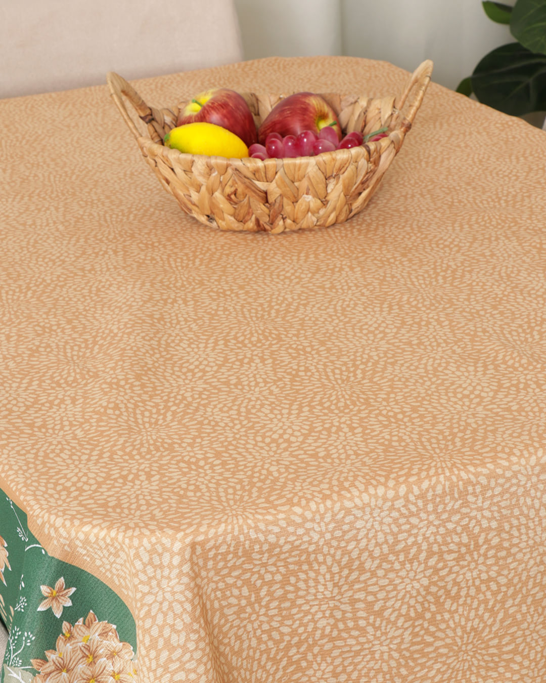 Toalha-De-Mesa-140x210-Retangular---Linh---Bege-Medio
