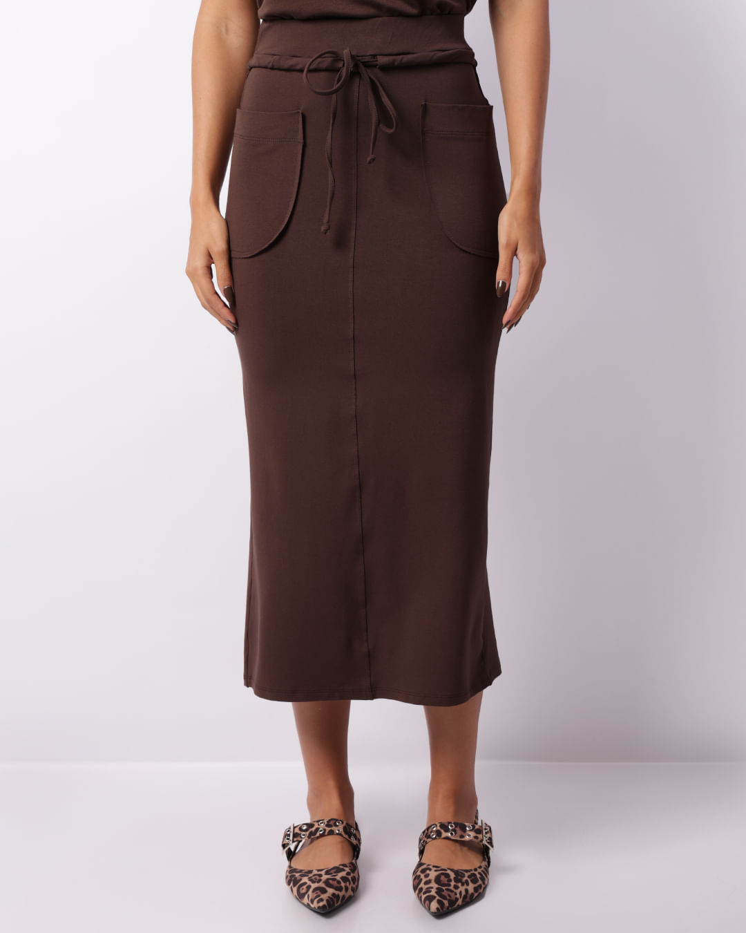 Saia-684a-Midi-Cbolsos---Marrom