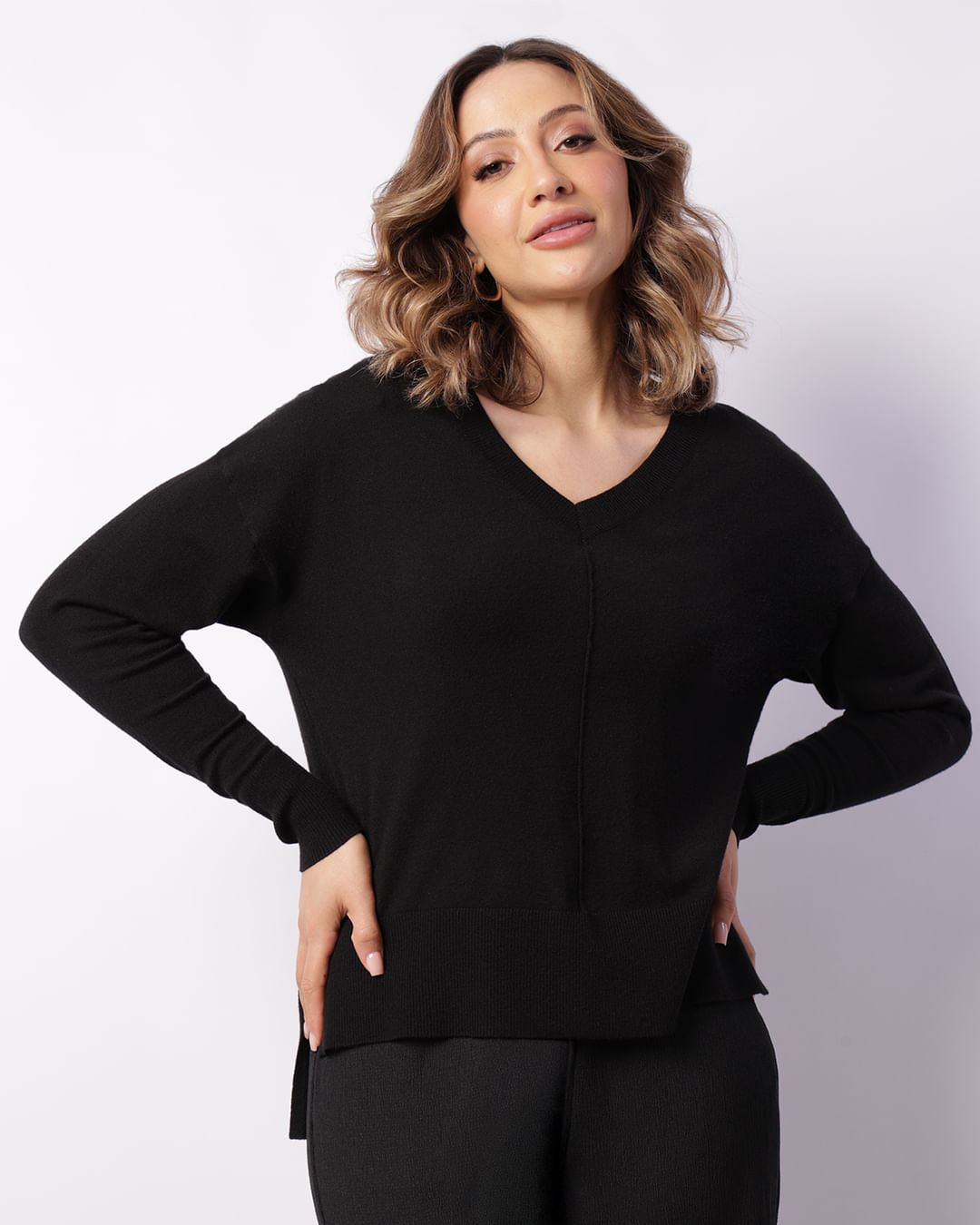 Tricot-Dec-V-Ab-Lat-Pto-Sa24dev-71---Preto