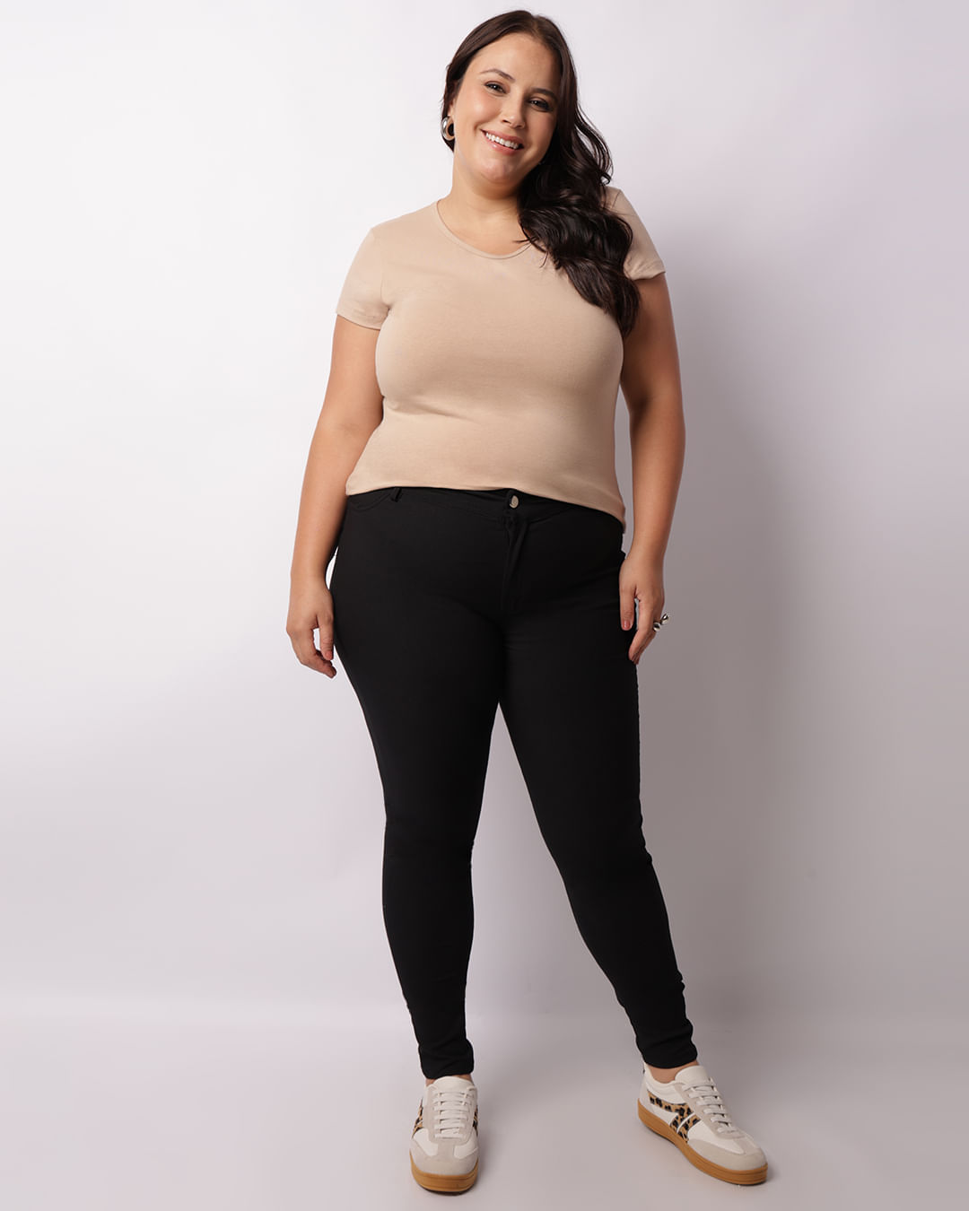 Blusa-Plus-Mc-Gola-V-Bege---Bege