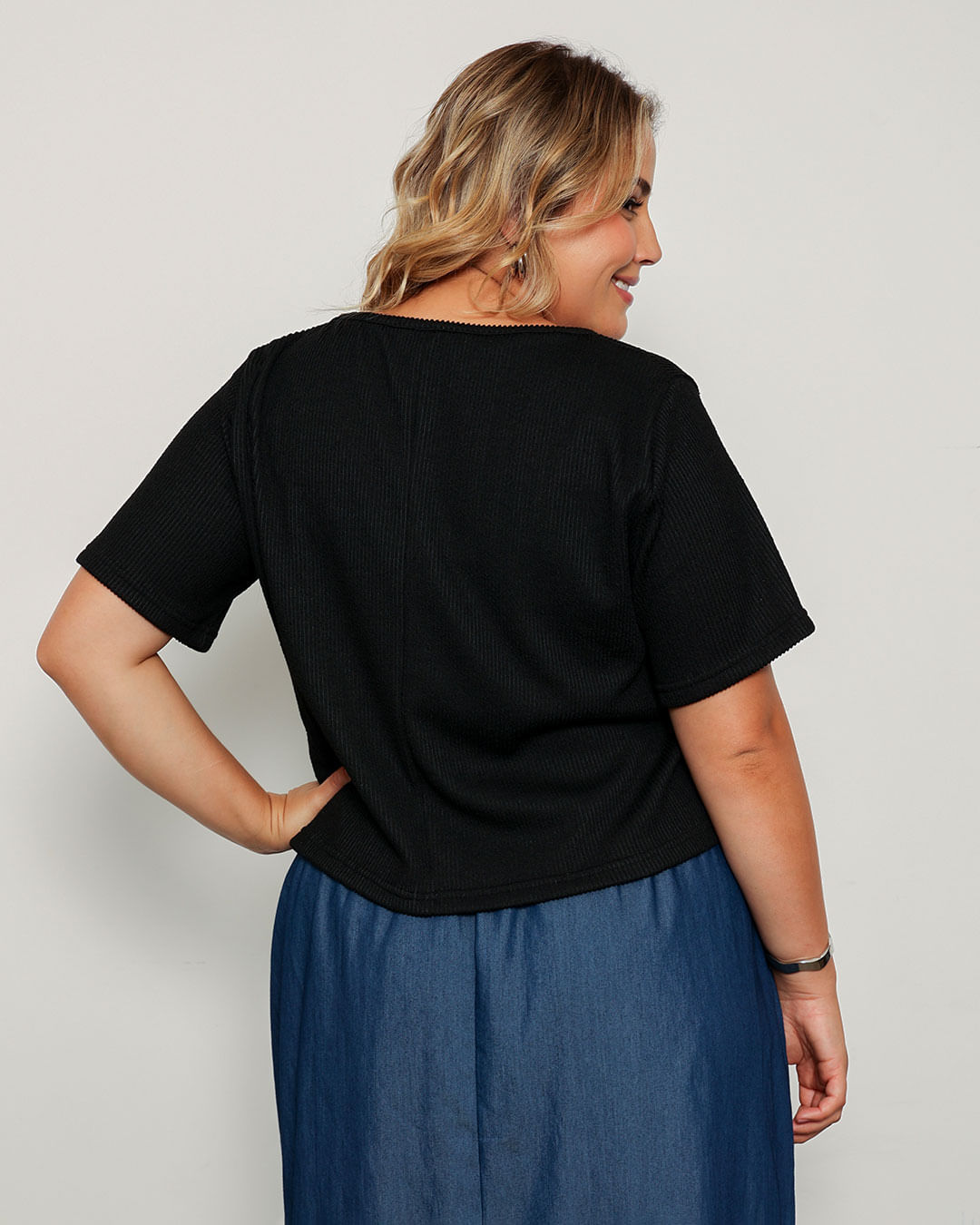 Blusa-Mc-310445pl-Malha-Ondas---Preto