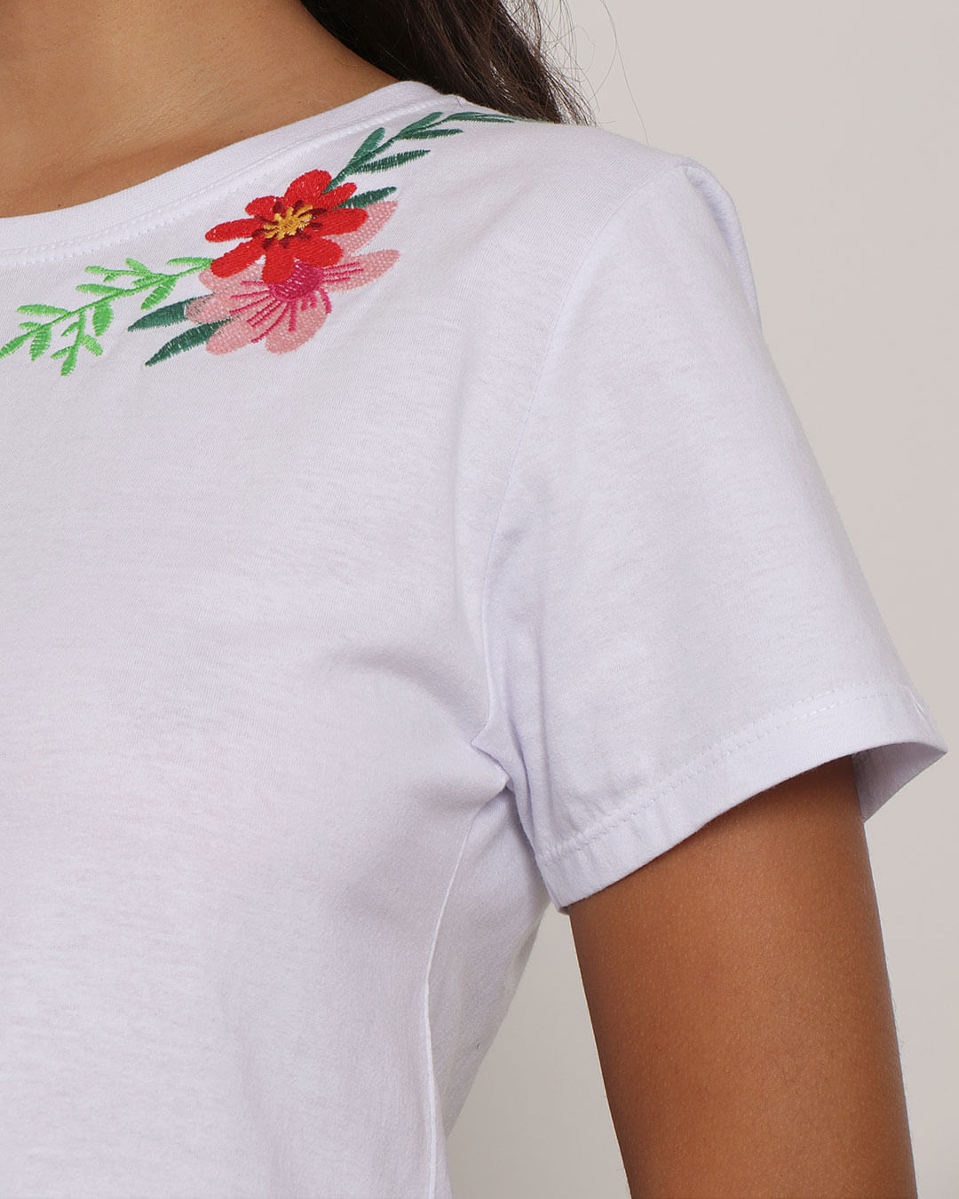 Blusa-Mc-Bordado-Flor-20169---Branco