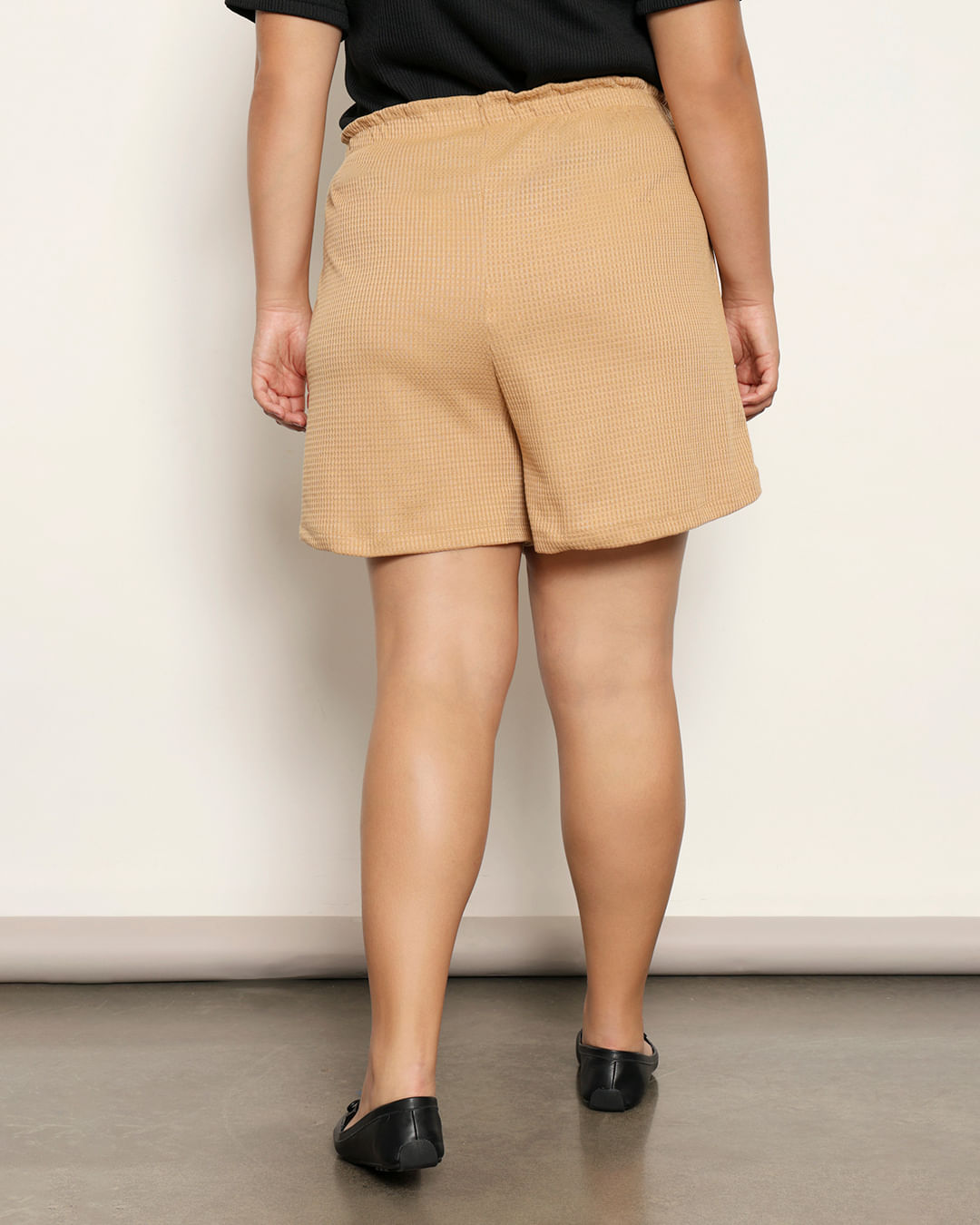 Shorts-40144-Malha-Trico-Camarra-Cint---Bege-Medio