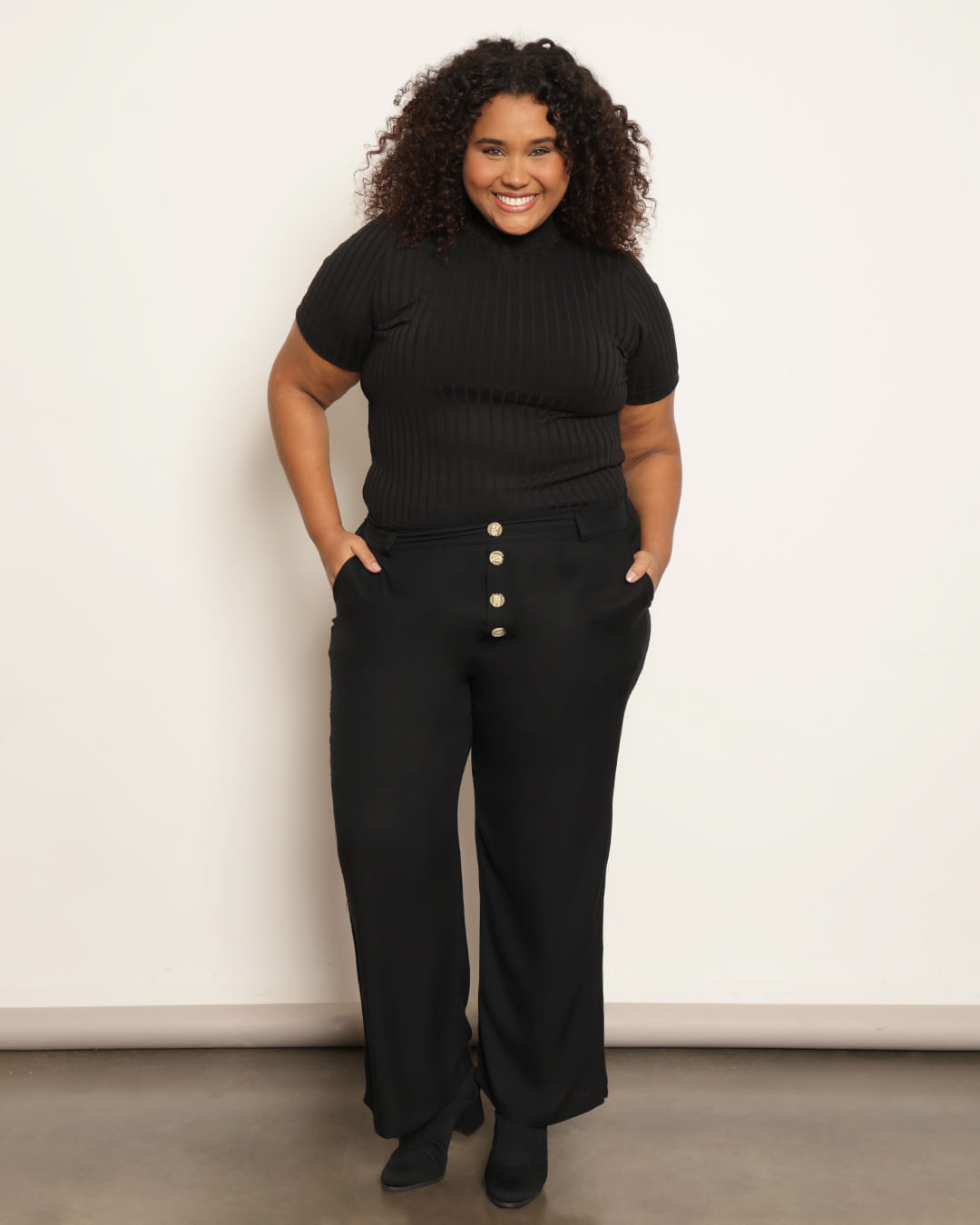 Blusa-Mc-311122pl-Gola-Alta-Canelada---Preto