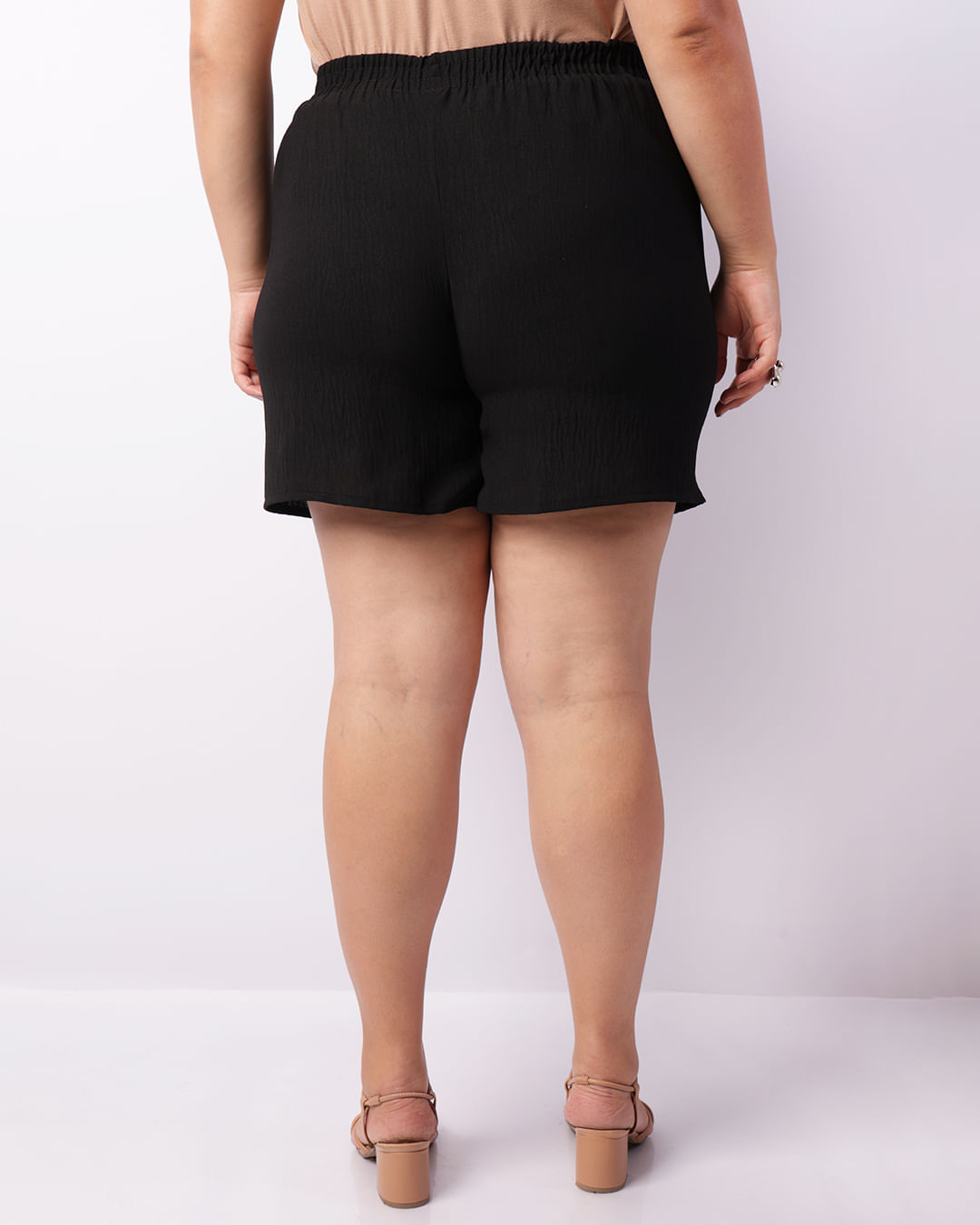 Shorts-9989pl-Elastico-Cos-Dunas---Preto