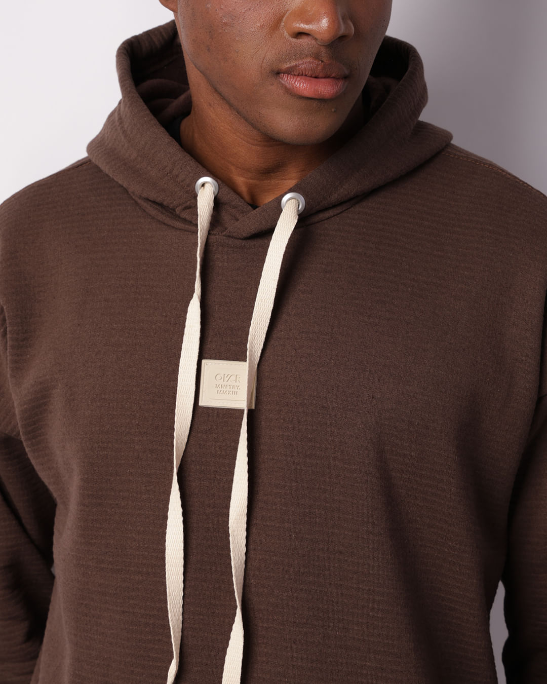 Blusa-Oversized-Fec-Capuz-14560110---Marrom