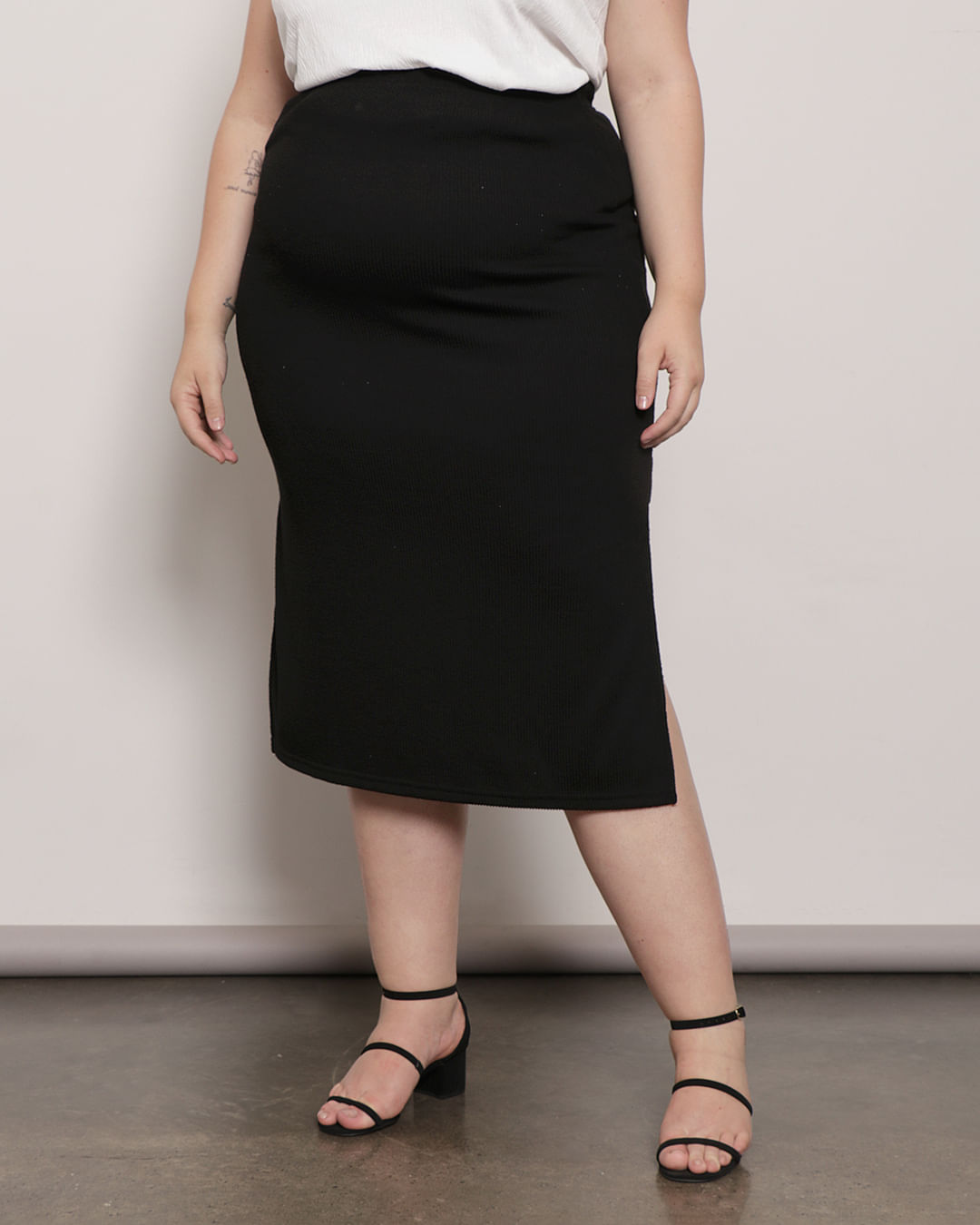 Saia-9883pl-Midi-Sr-Canelada-Fenda-Late---Preto