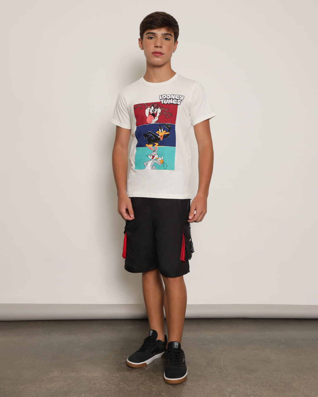 Camiseta-T38808-Mc-M-1016-Looney---Off-White