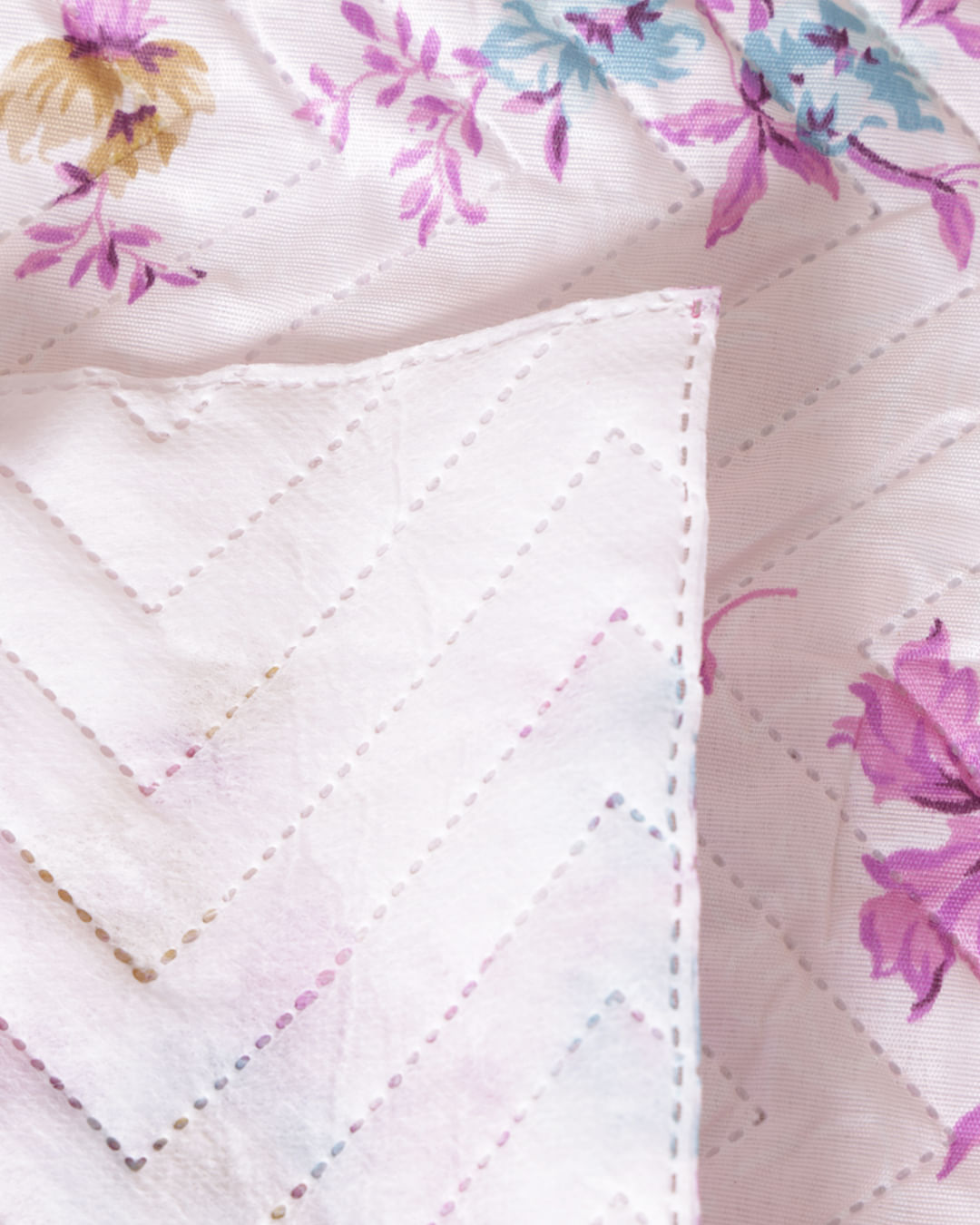 Colcha-Cs-C-Vies-Romantico-Inv-25---Lilas-Floral