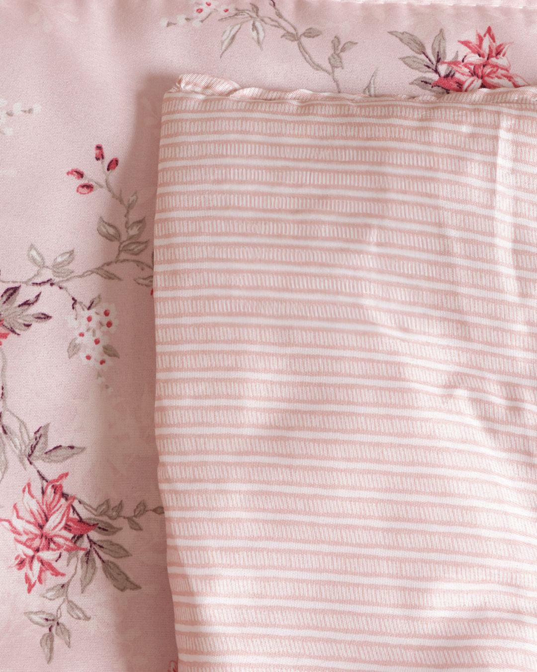 Edredom-Df-Cs-Romantico-So--Inv2-24---Rosa-Floral
