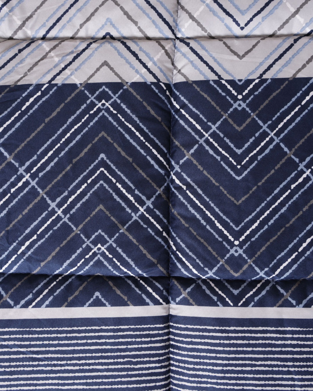 Edredom-Queen-Marinhos-Listra-Microp---Azul