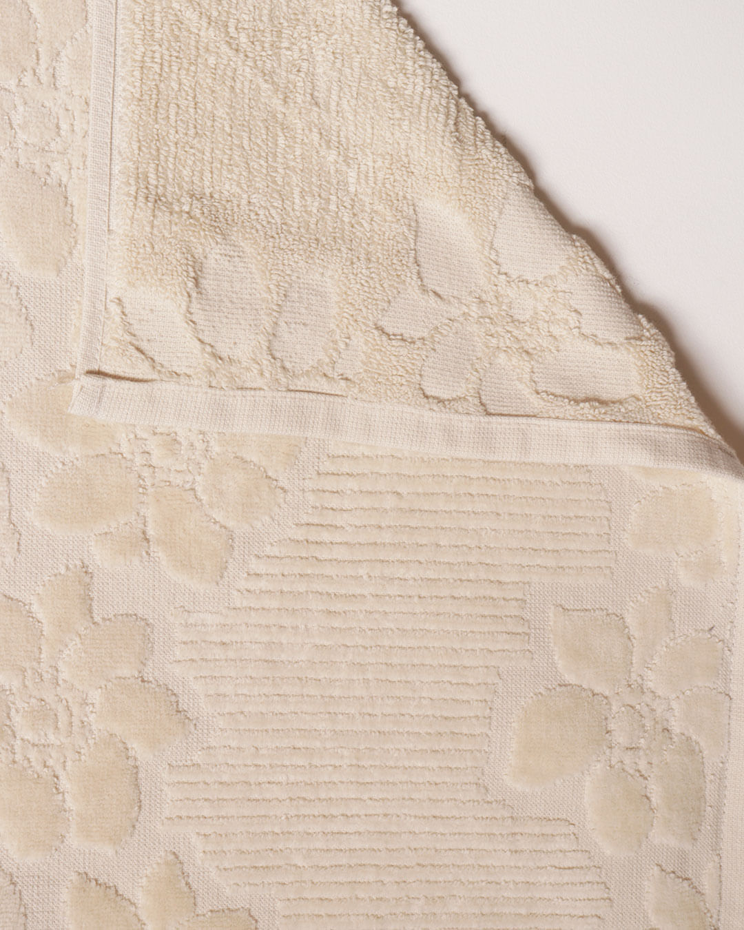 T-Bho-Lollipop-70x135-Off-3159---Off-White