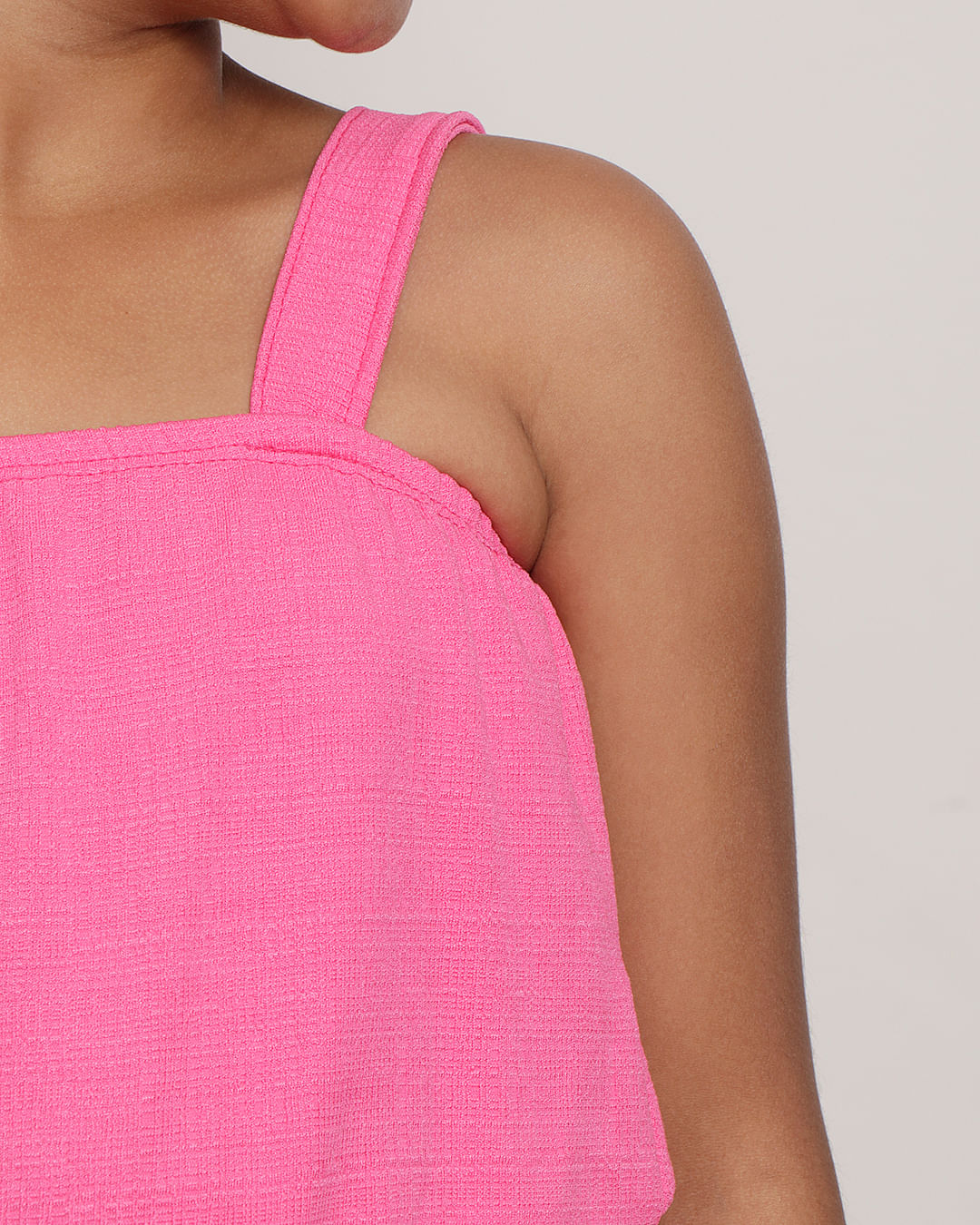 Macaquinho-256019-Reg-Com-Babado-F-410---Rosa-Claro