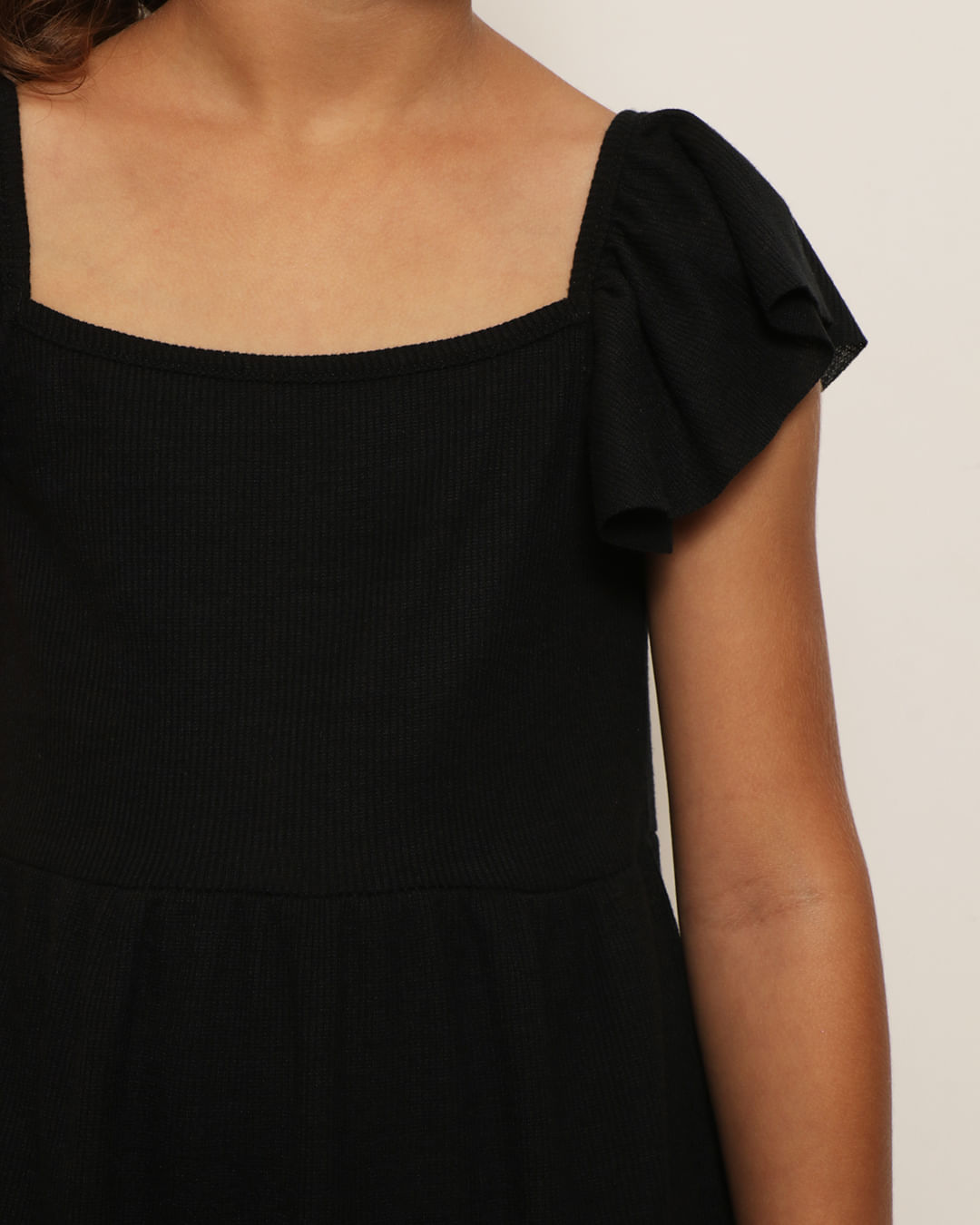 Vestido-24082-Reg-Babado-F-48---Preto
