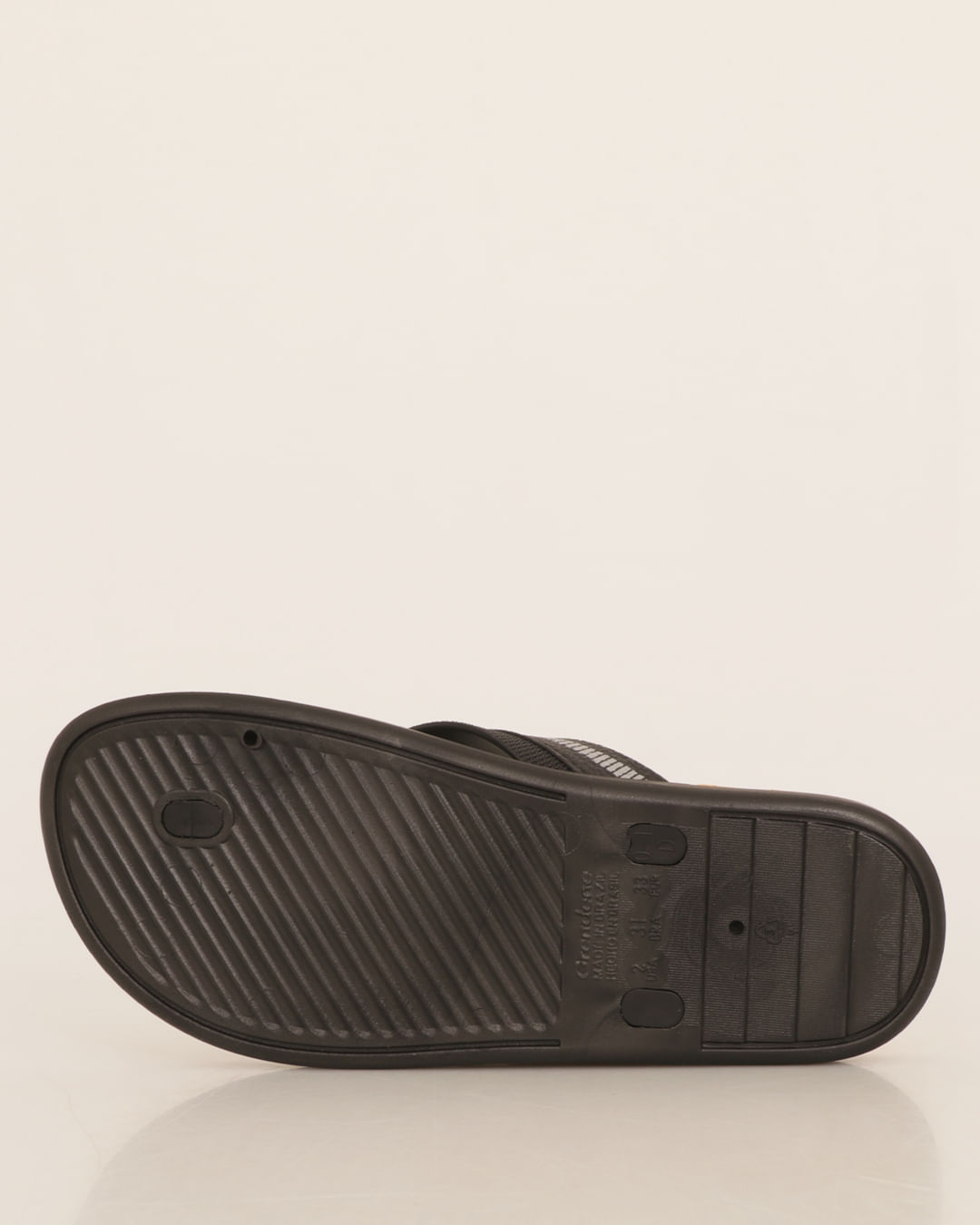 Chi-Info-12216-As836-Preto-Dallas---Preto
