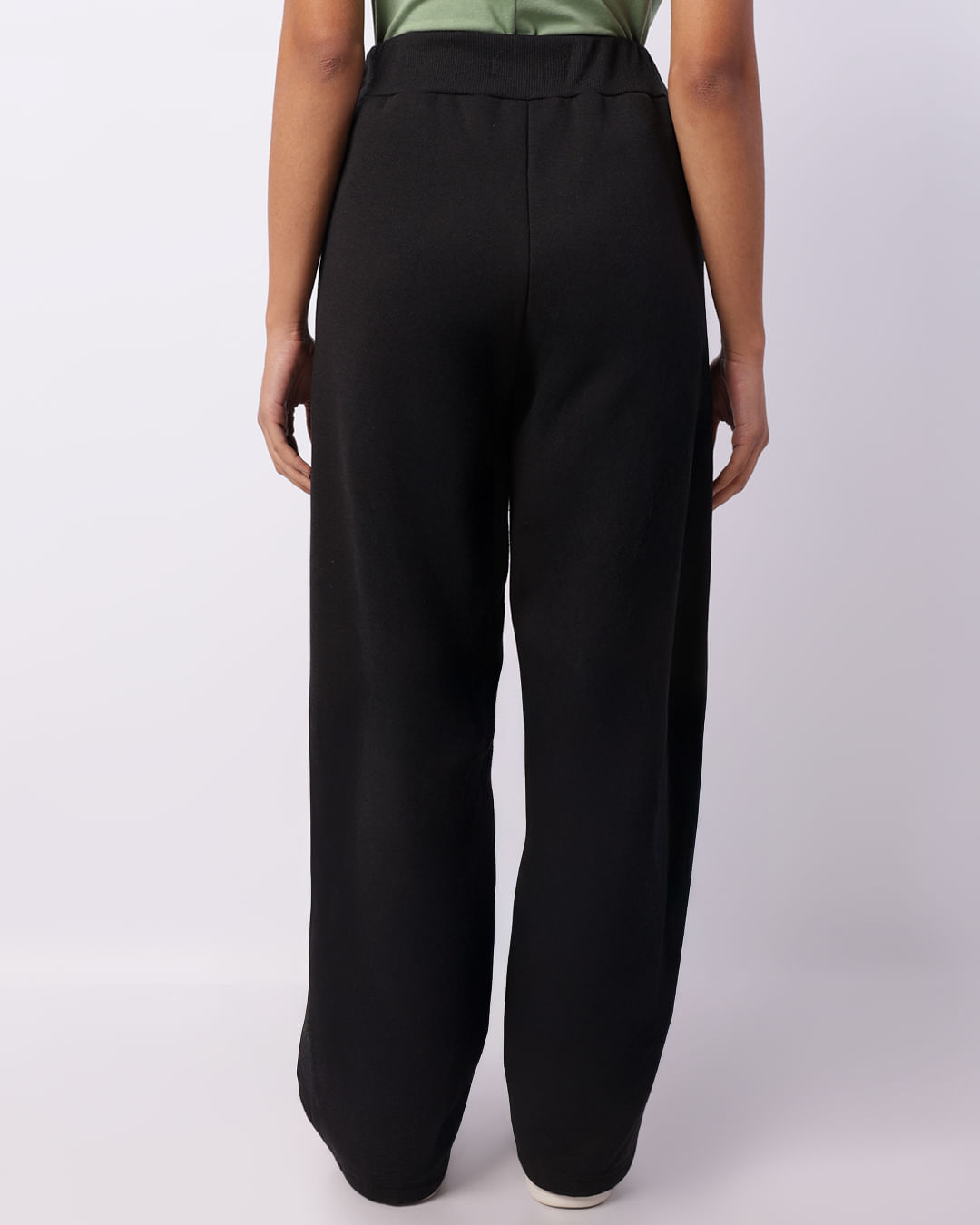 Calca-Reta-Tra2244-C-Bolso-Cos-Rib---Preto