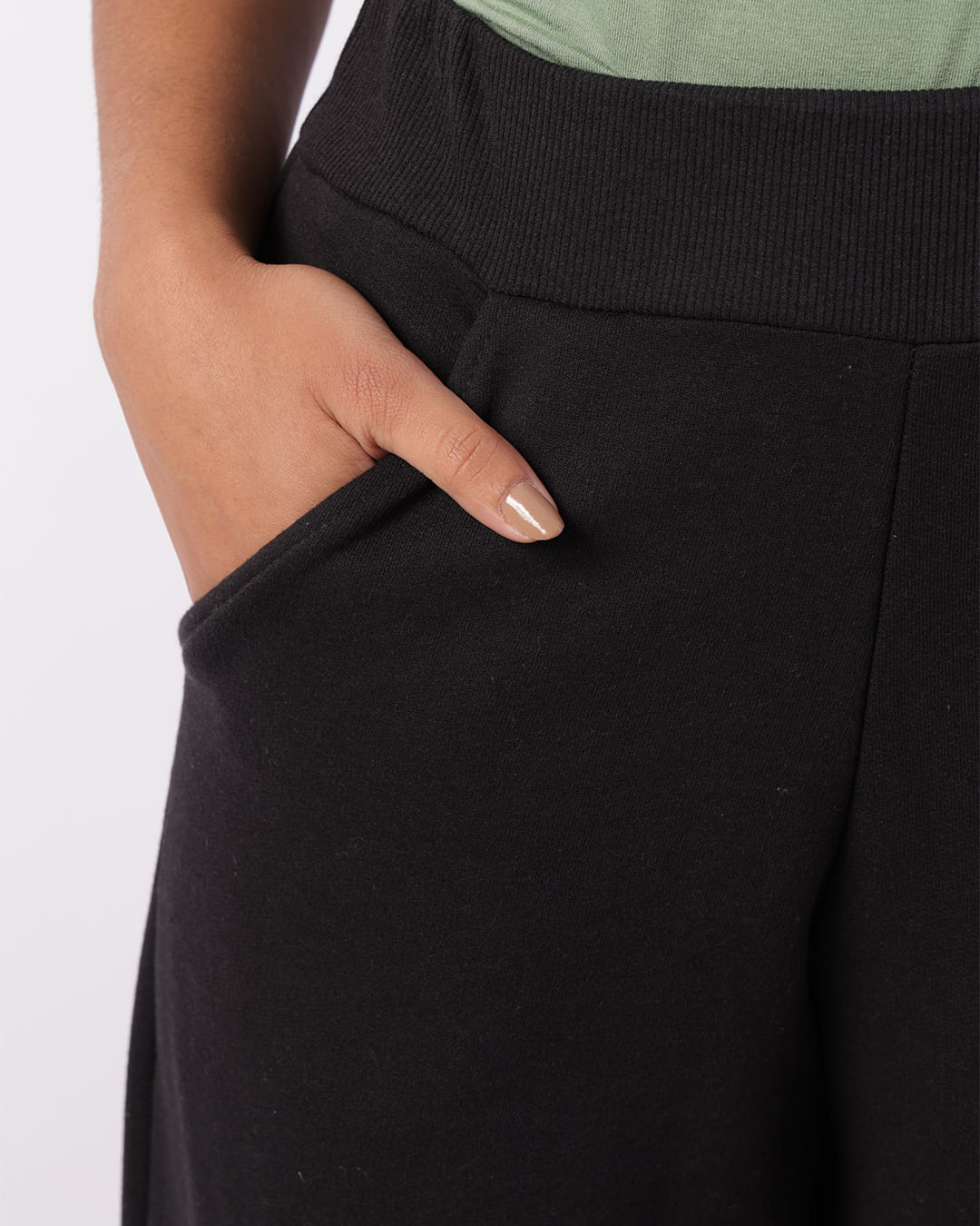 Calca-Reta-Tra2244-C-Bolso-Cos-Rib---Preto