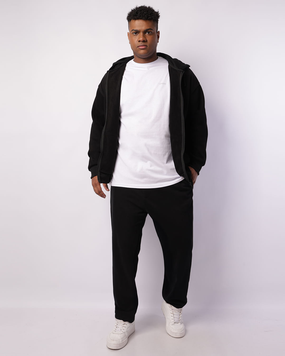 Camiseta-Br0006-Unique-Bco-Plus---Branco