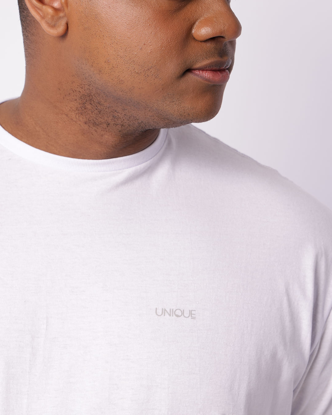 Camiseta-Br0006-Unique-Bco-Plus---Branco