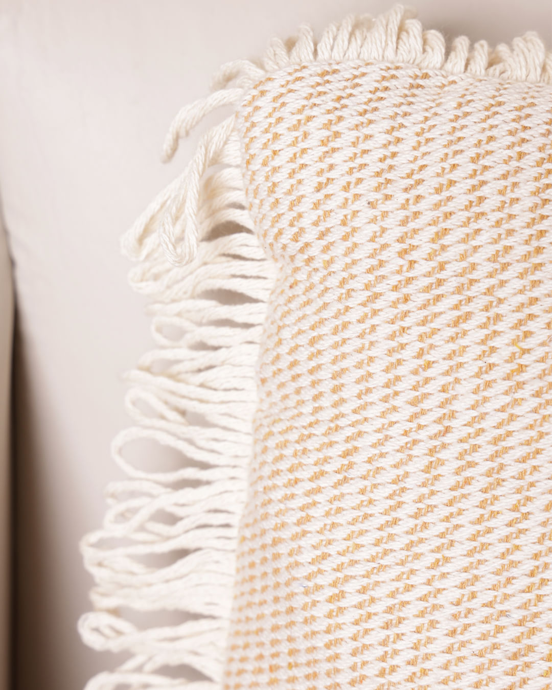 Almofada-Rustica-40x40-Franja-Mos---Bege