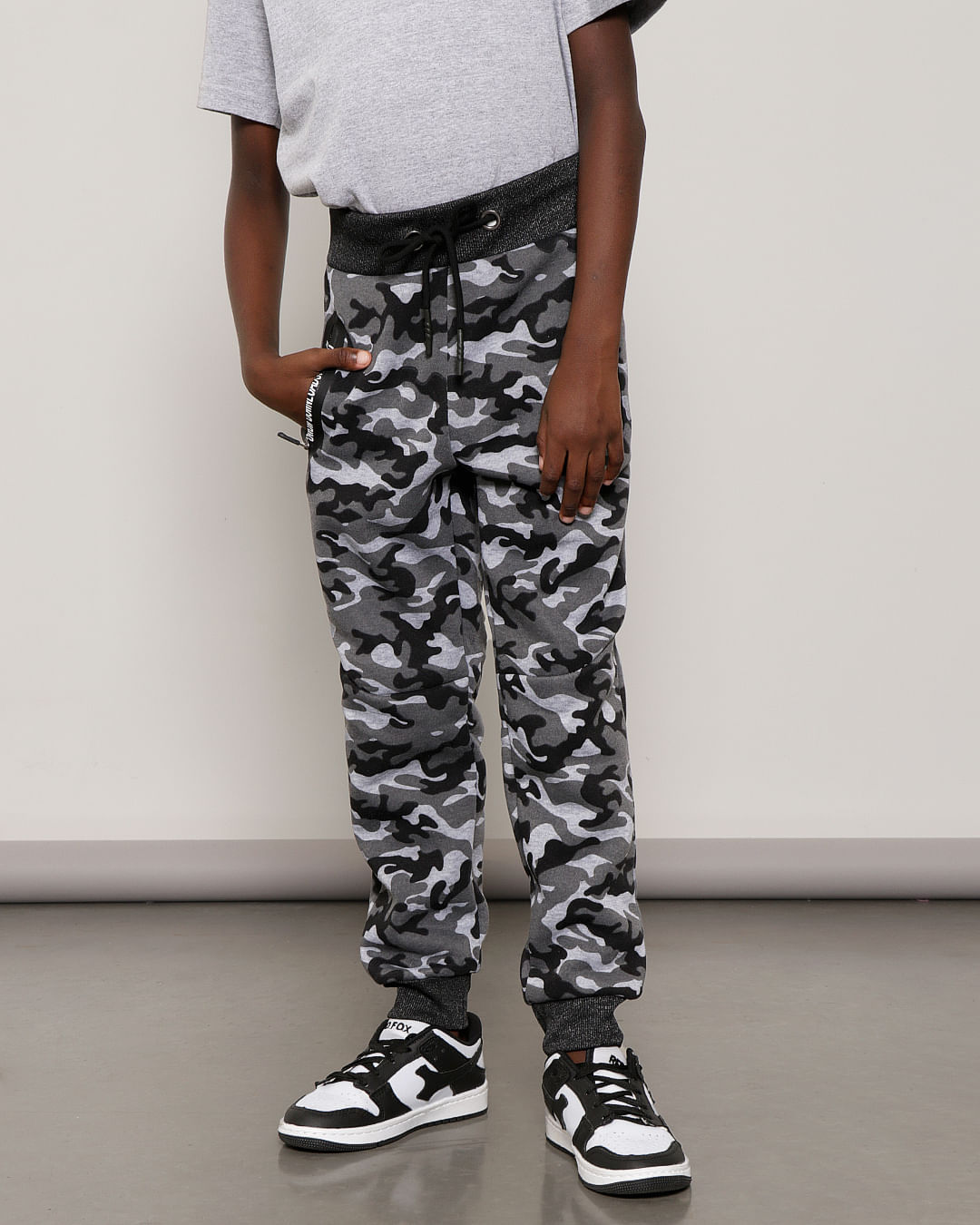 Calça Moletom Infantil Camuflado Cinza-1751465604246