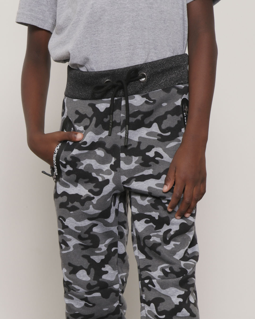 Calça Moletom Infantil Camuflado Cinza-1751465588534
