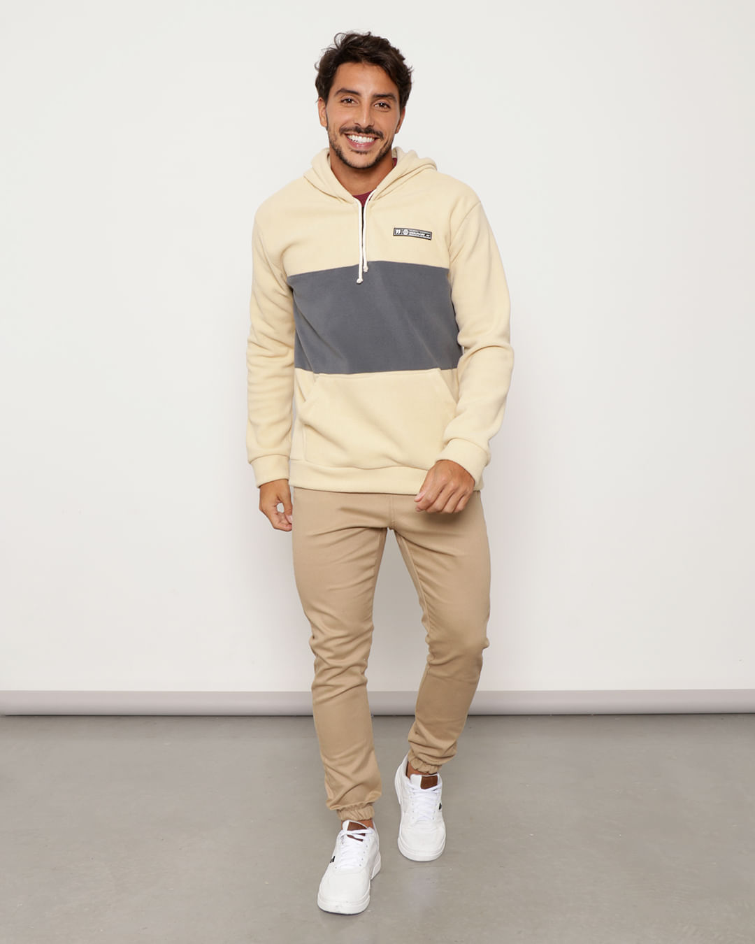Blusão Masculino Fleece Gangster Bolso Canguru e Capuz Bege-1751465904792