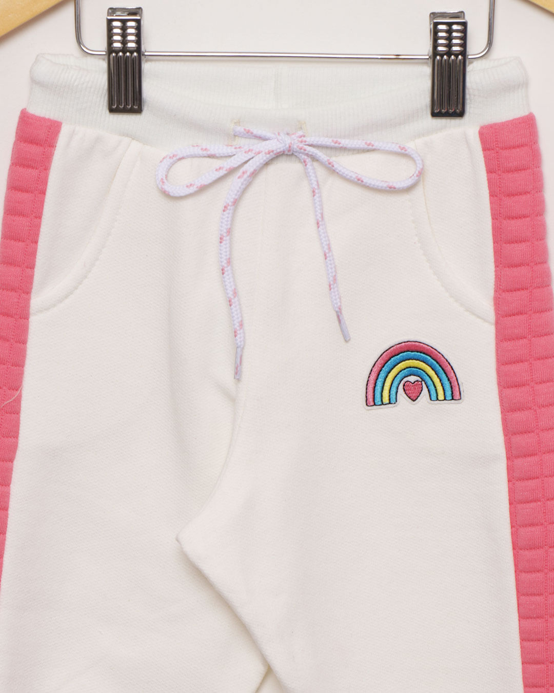 Calça Moletom Bebê Básica com Recorte Matelassê Off White-1751467228224