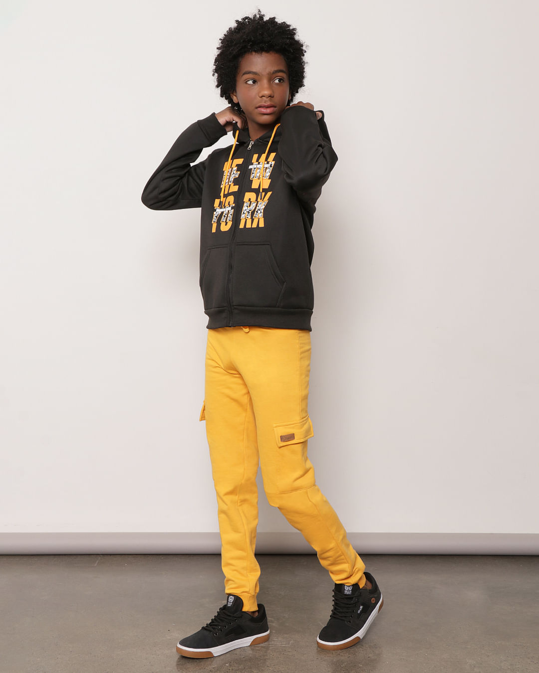 Jaqueta Moletom Juvenil Com Zíper e Estampa New York Preta-1751469895950