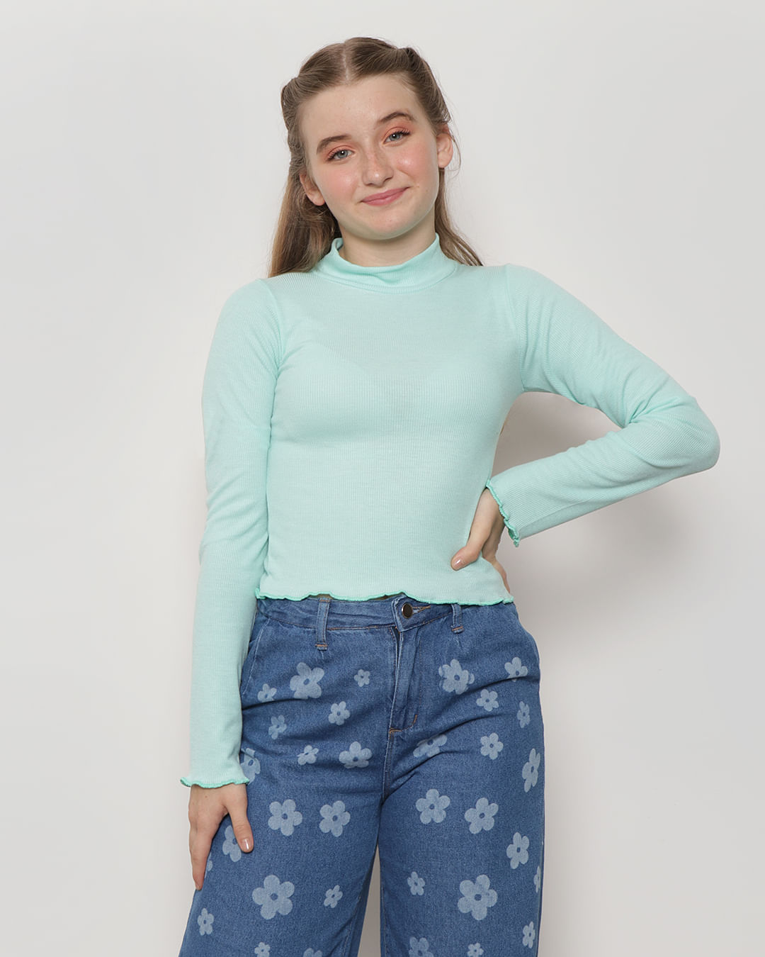 Blusa Juvenil Canelada Frufru Básica Verde-1751470461021