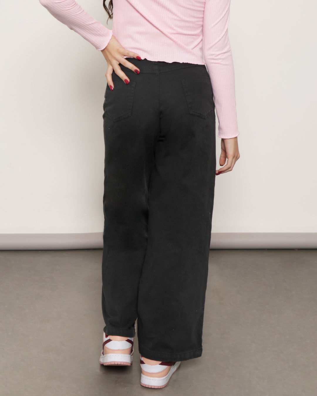 Calça Juvenil Sarja Wide Leg Com Bolso Preto-1751471835197