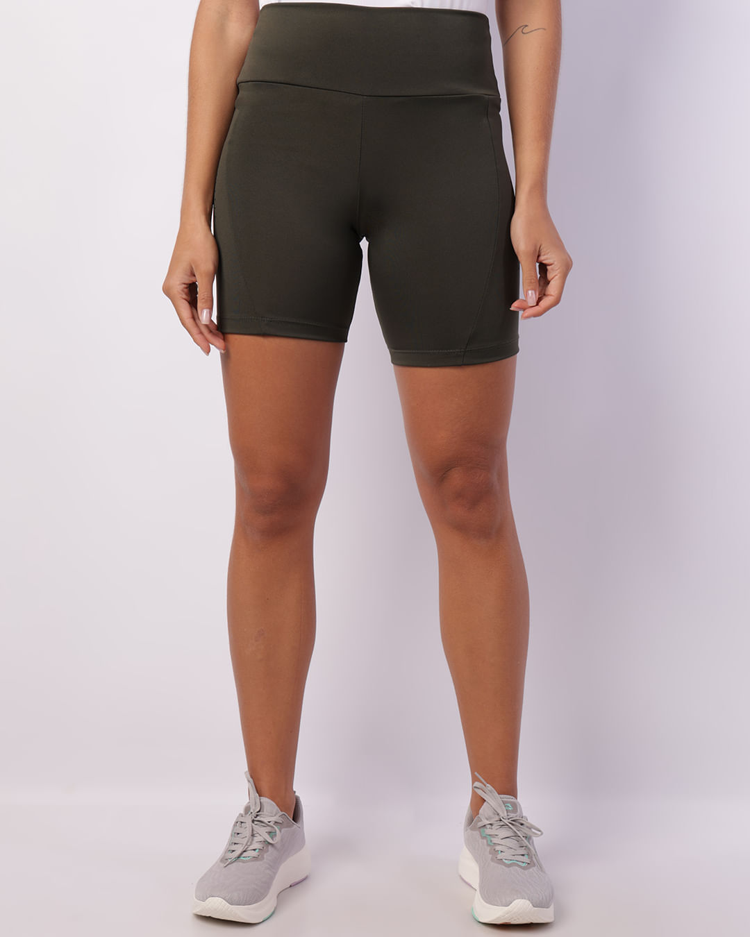 Short-Detalhe-Laser---Verde
