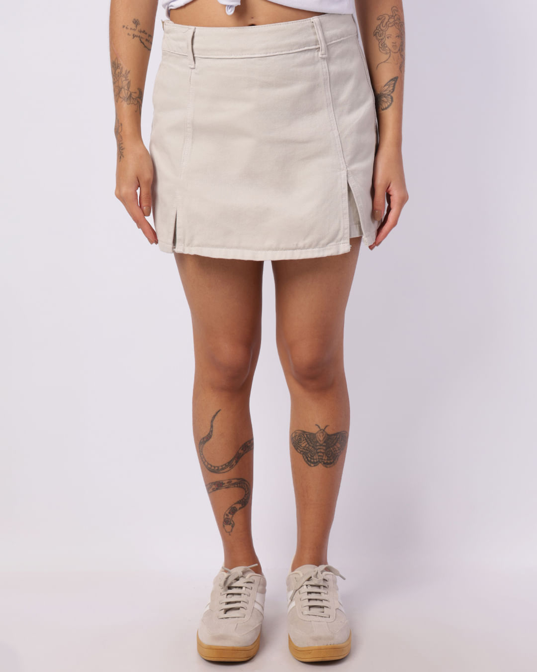 Shorts-Saia-Sarja-Abertura-Frente-Cin38---Bege