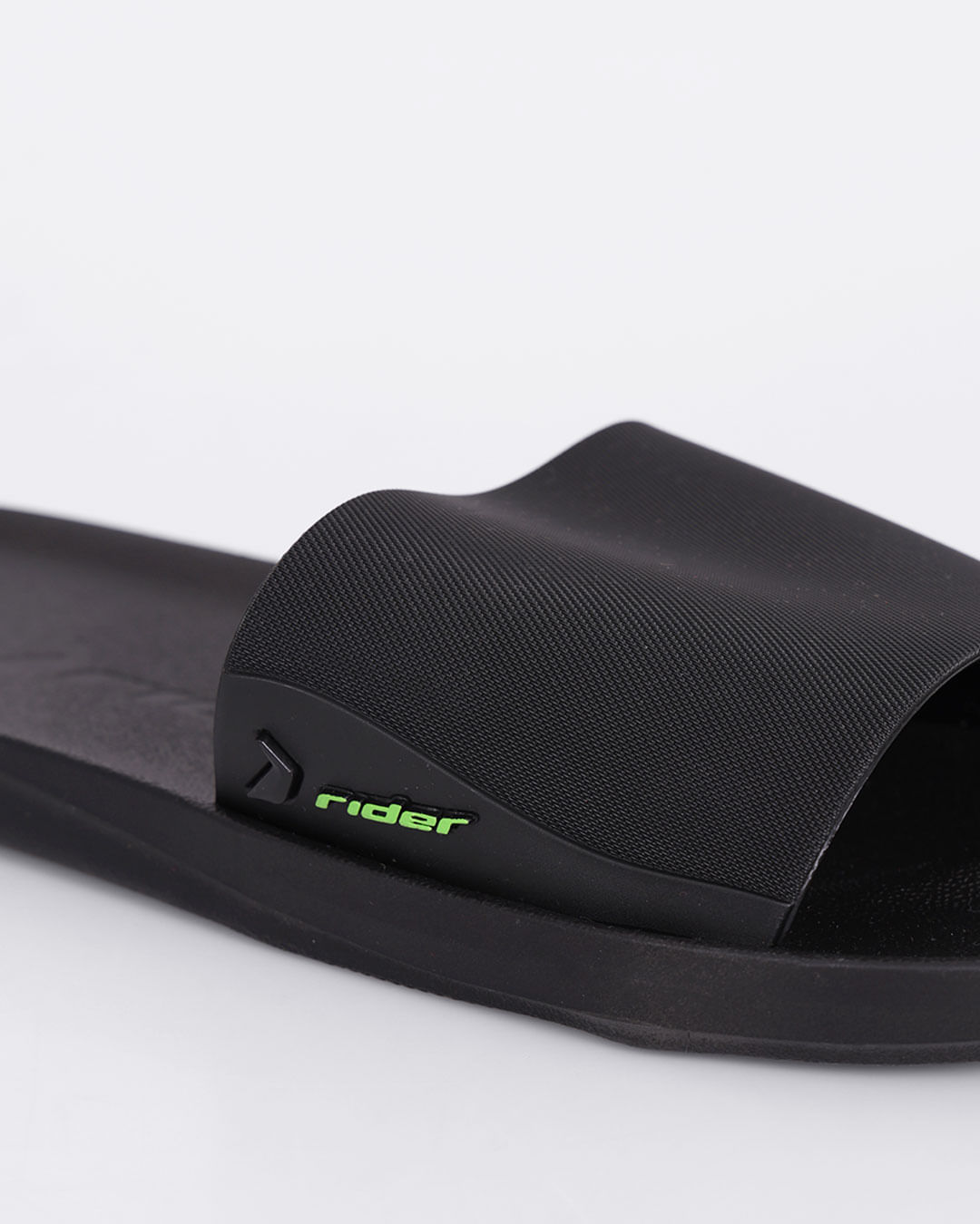 Slide-Masc-12491-Bl084-Feel-Preto---Preto