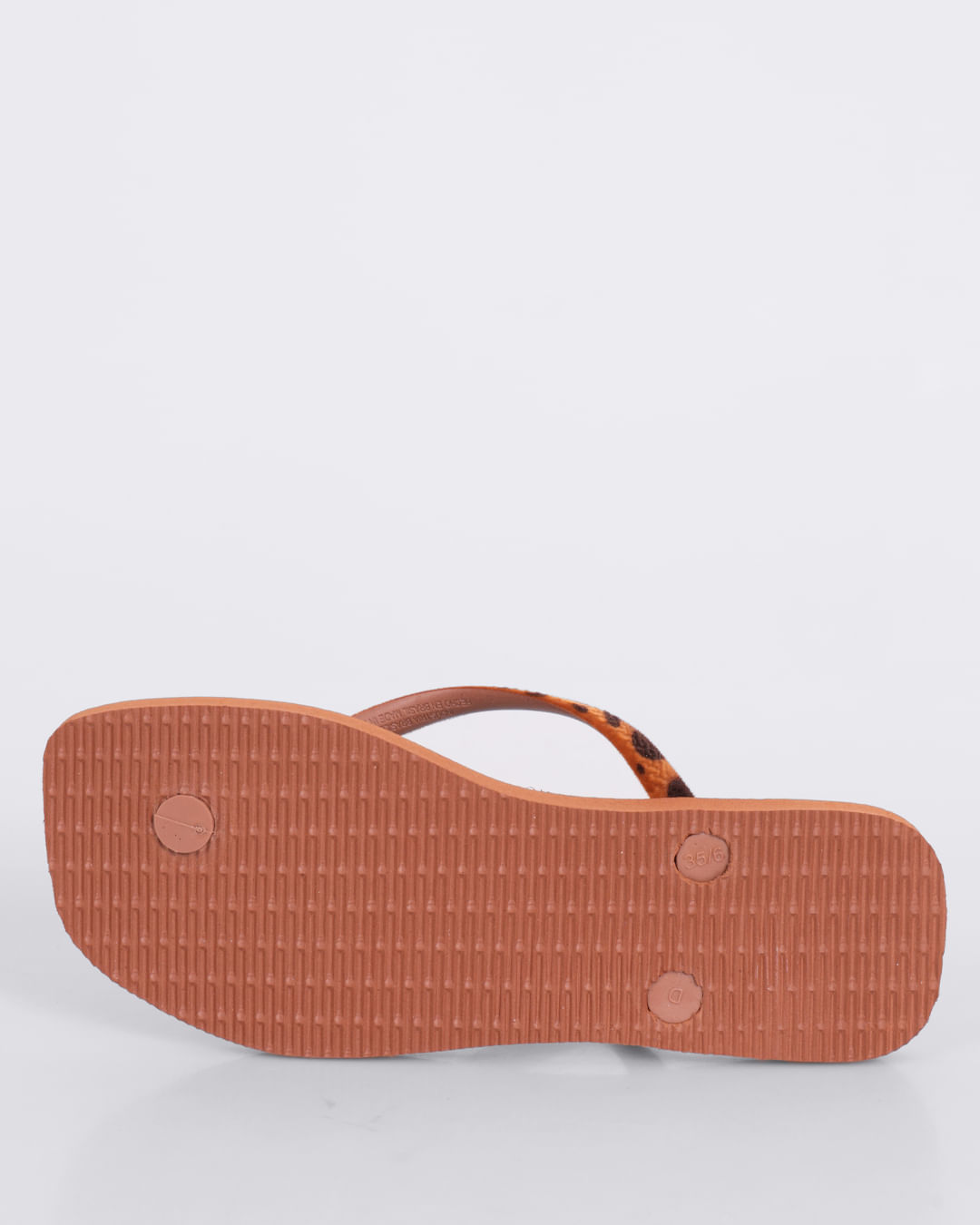 Chi-4148277-1976-Square-Velvet-Ii-Ferru---Laranja