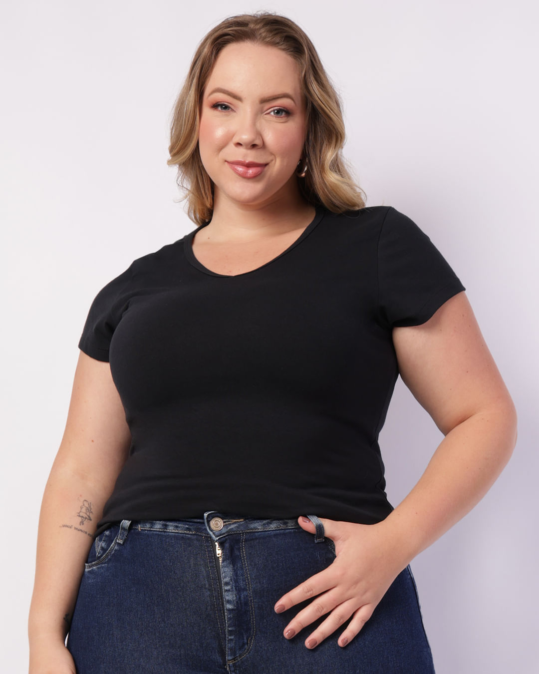 Blusa-4334-Plus-Mc-Gola-V-Preto---Preto