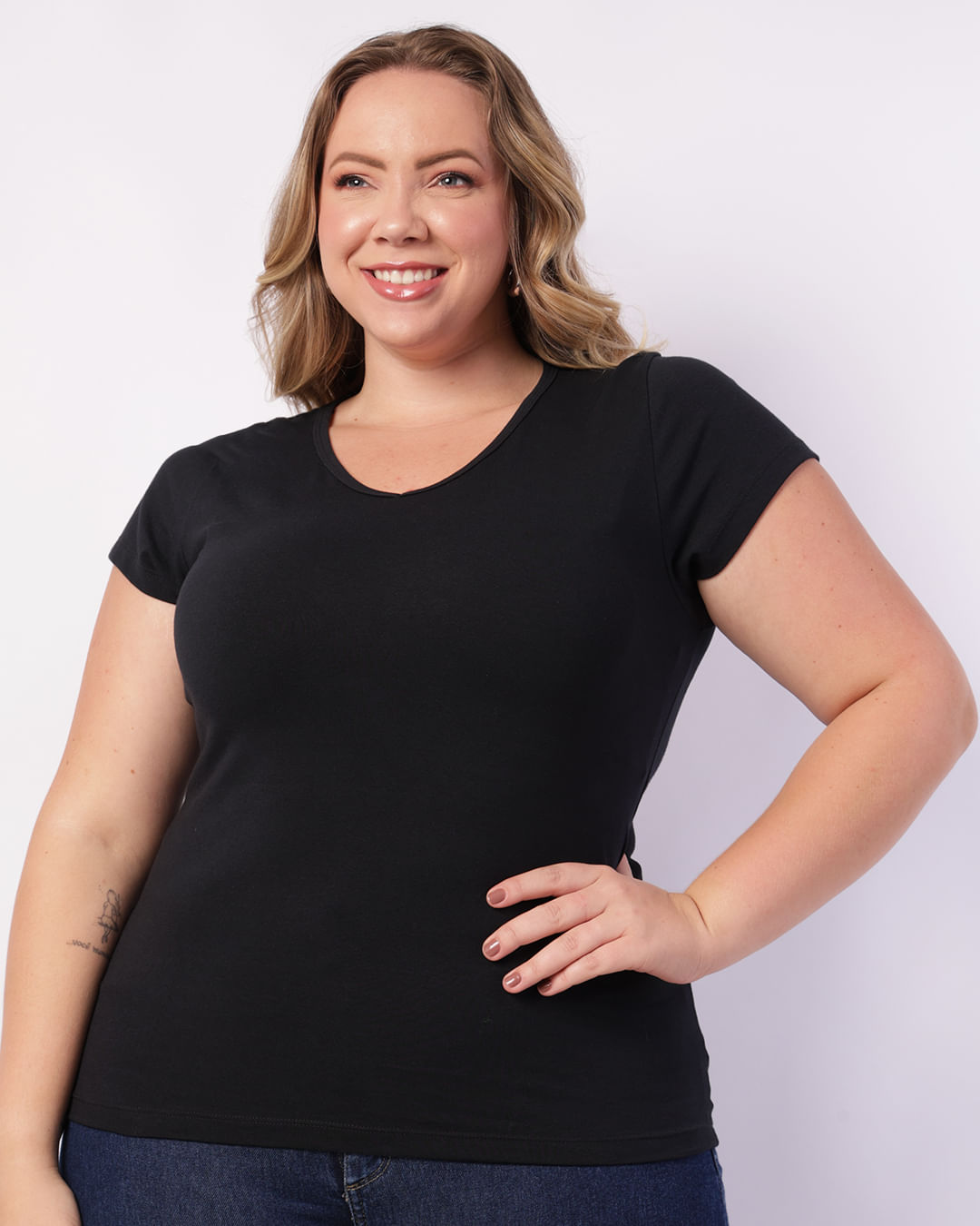 Blusa-4334-Plus-Mc-Gola-V-Preto---Preto