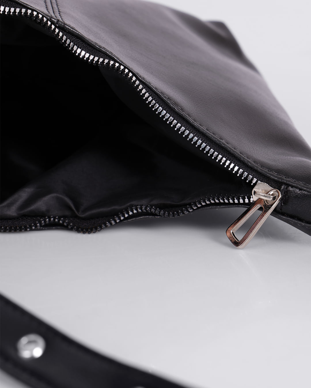 Bolsa-C-Ilhos-Alca-10825---Preto