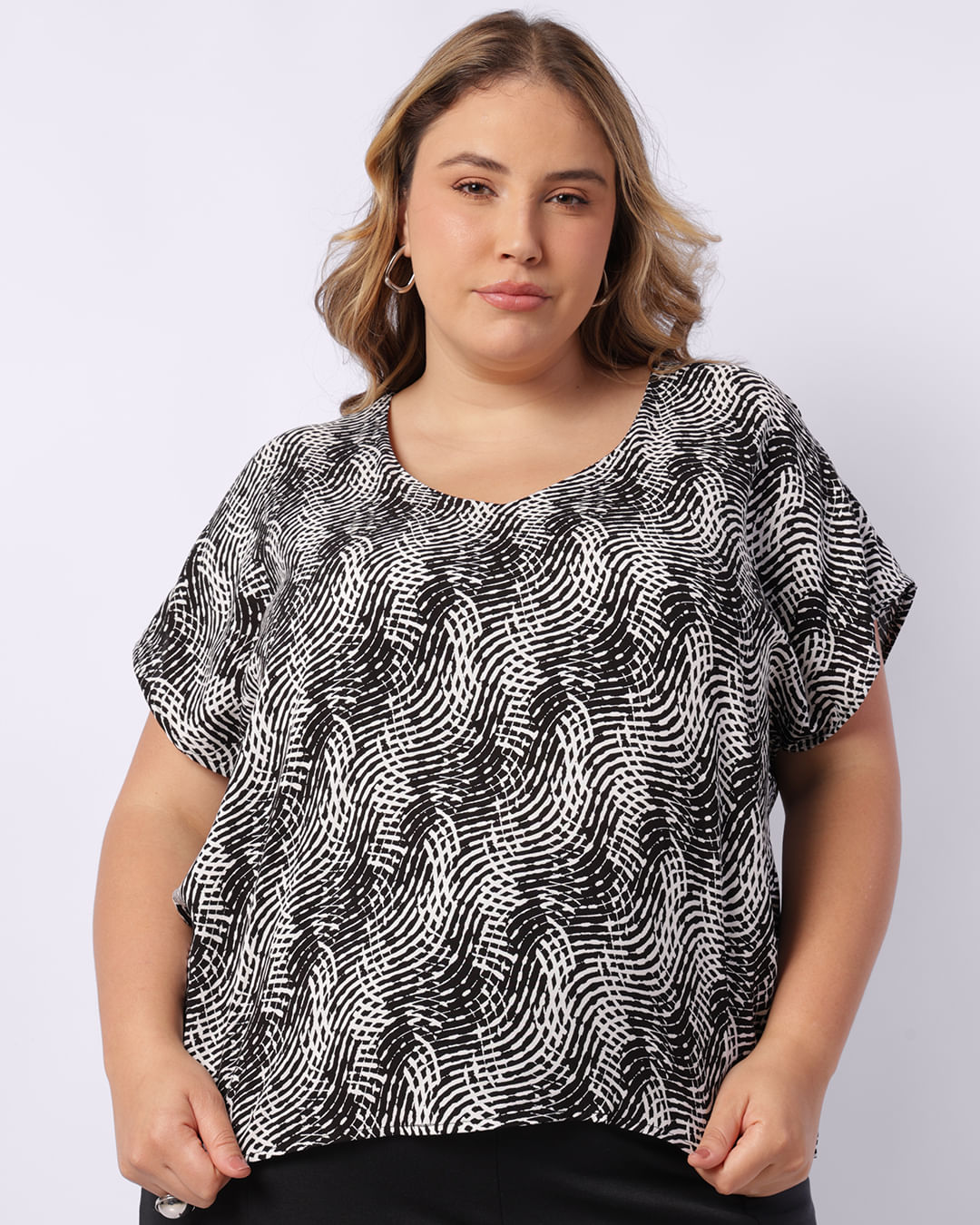 Blusa-230346cx-24ta--Manga-Morcego---Preto