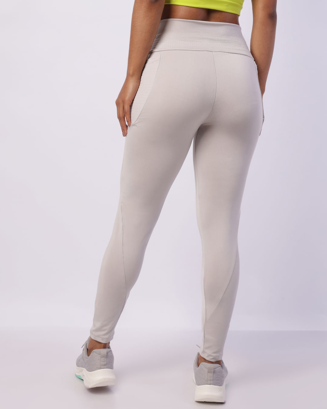 Legging-Bolso-Trabalhado---Cinza