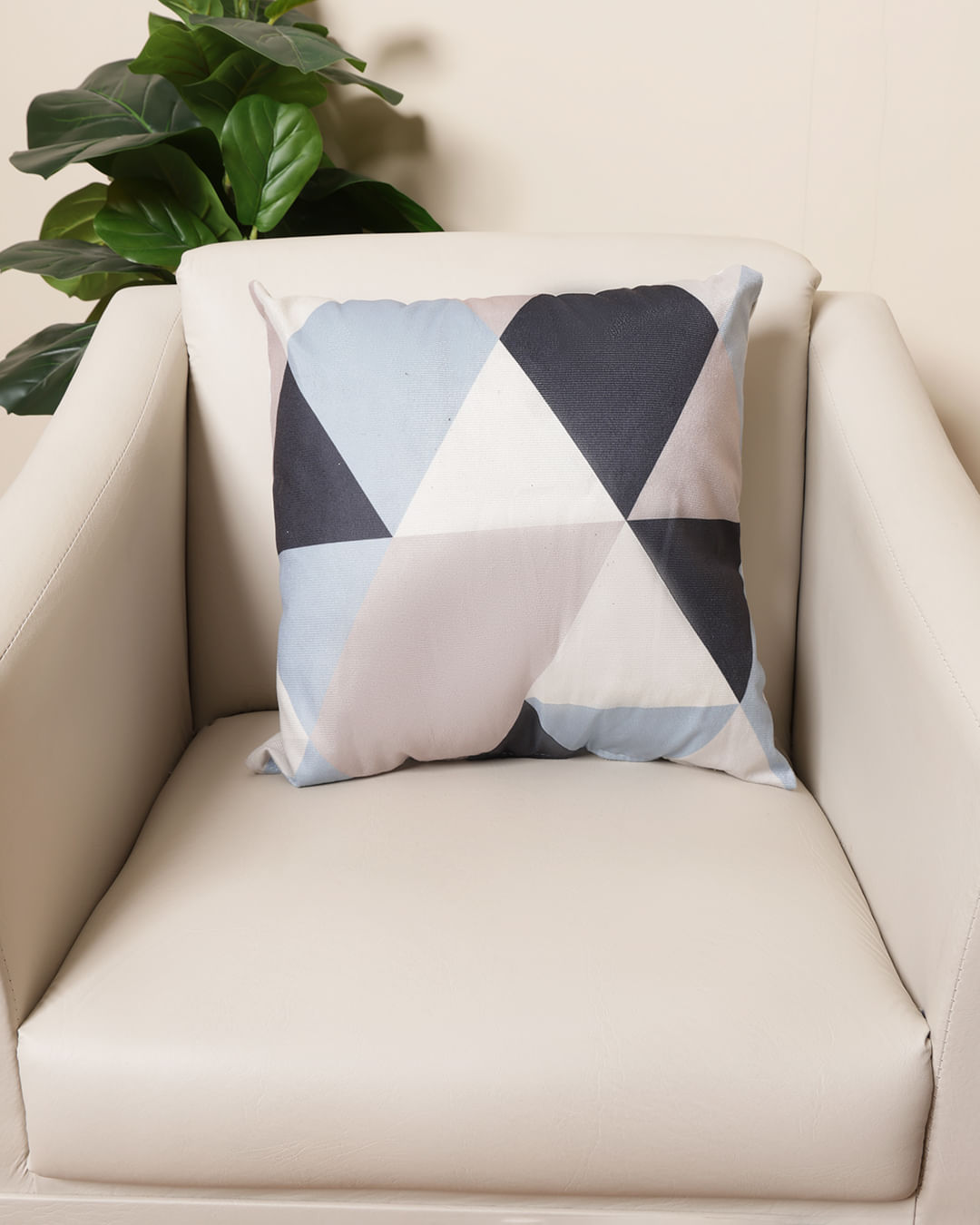 Almofada-Suede-40x40-Geo-Triangulo---Estampado-Geometrico