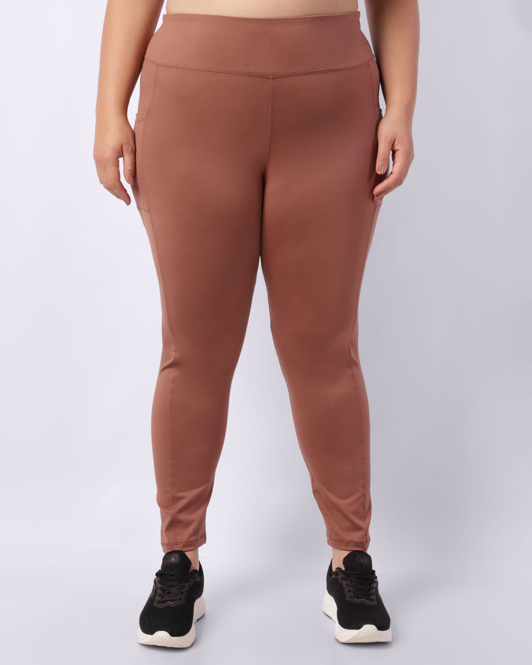 Legging-417-Plus--Com-Bolso---Marrom