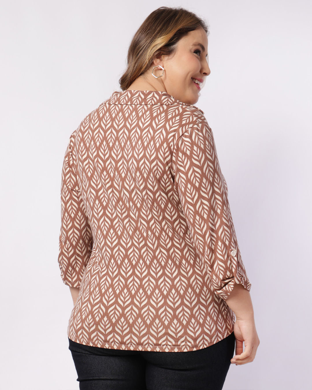 Camisa Plus Size Feminina Decote V Manga 3/4 Bege-1755615702008