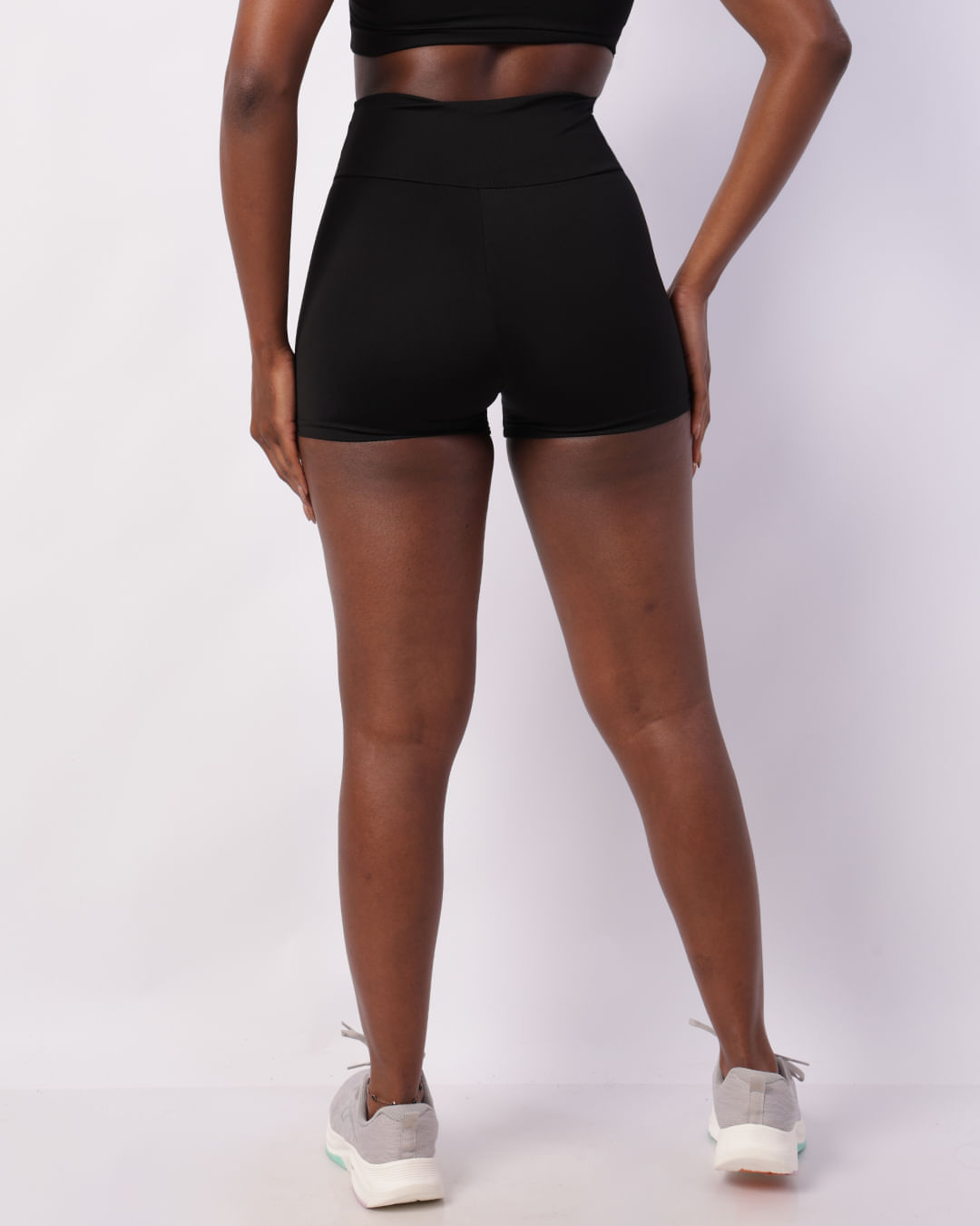 Bermuda-14884-Frizo--Duplo-Alta-Compress---Preto