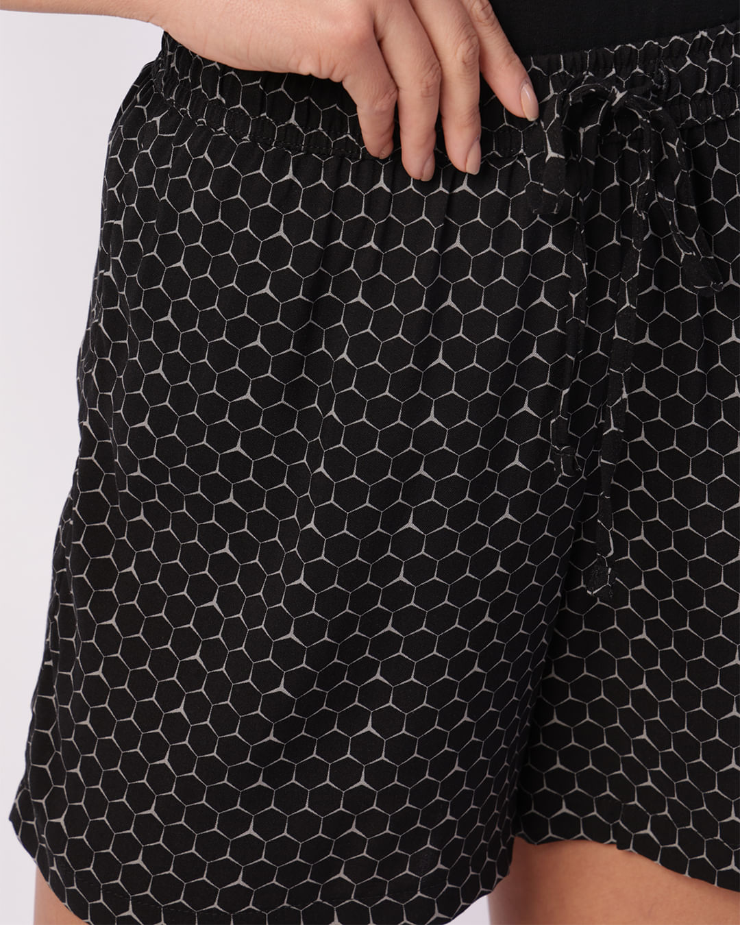 Shorts-230343-Tp-Estampado---Preto