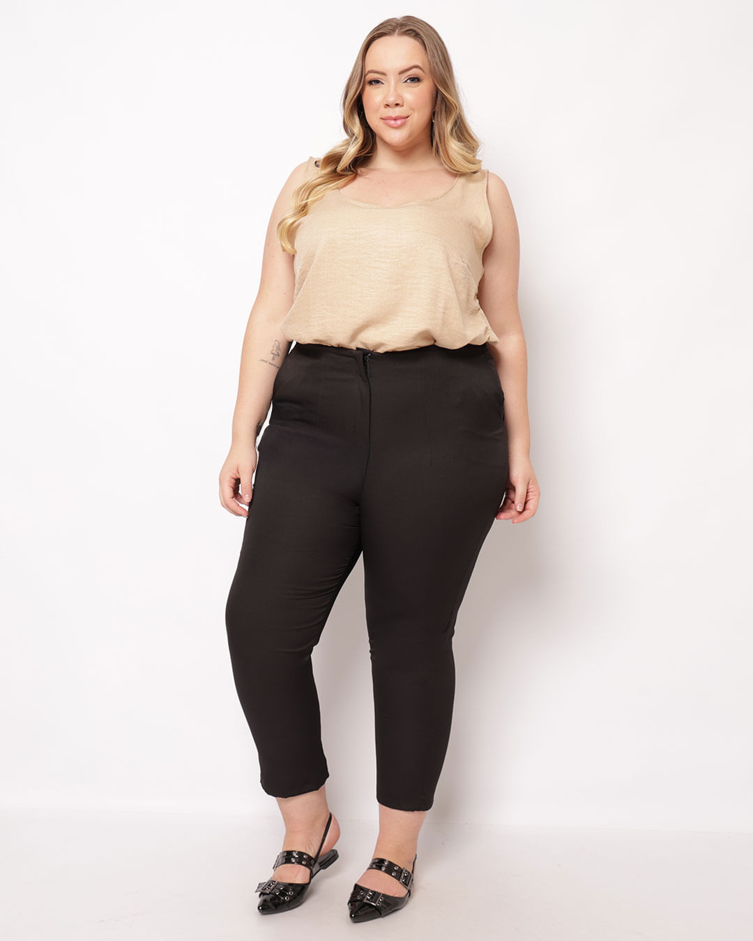Regata-730416-Det-Botao-Lisa-Mln-Twill---Bege