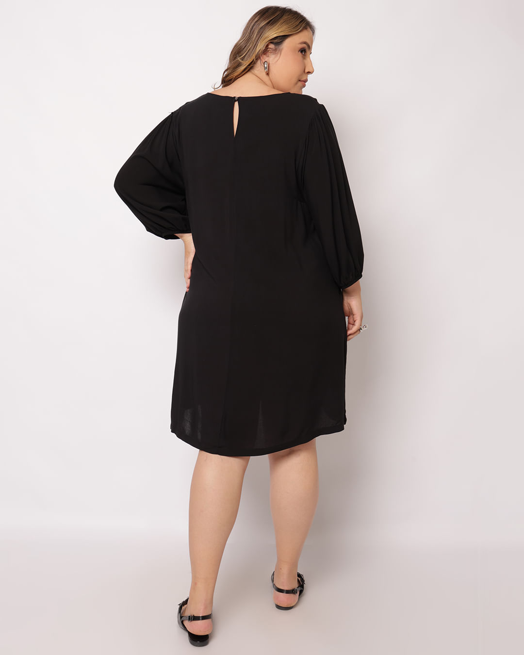 Vestido-730423--Mg-34-Lisoest-Viscose---Preto